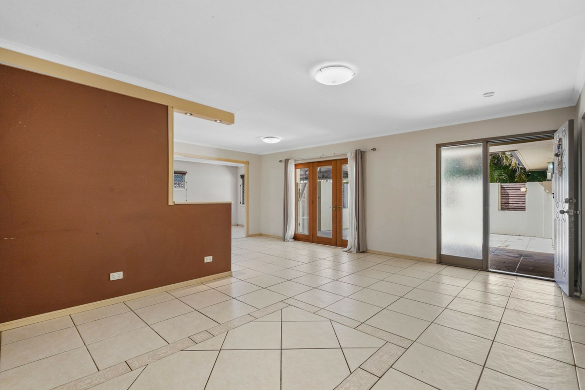 21 Barbaralla Drive — photo 9 of 30