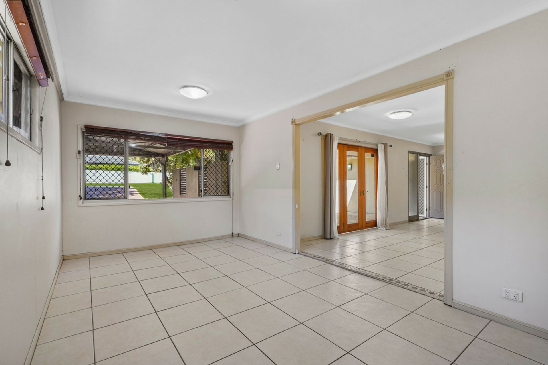 21 Barbaralla Drive — photo 17 of 30