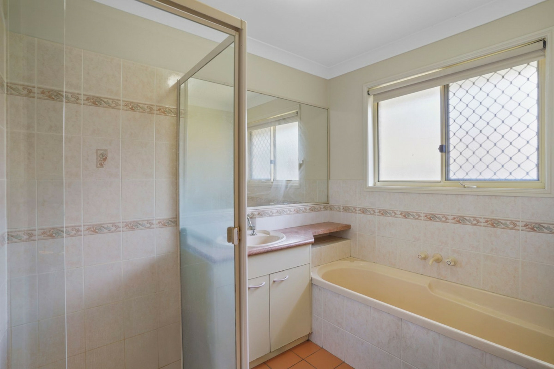 33 Centennial Way — photo 11 of 19