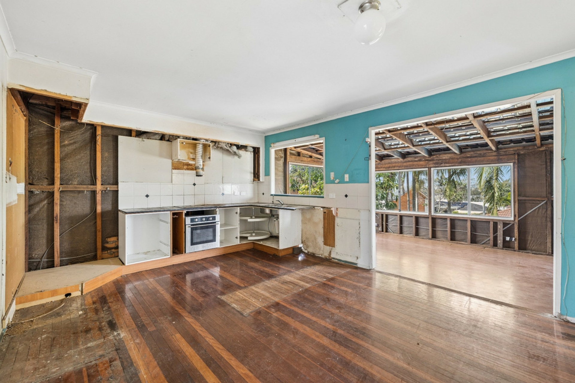 533 Mains Road — photo 5 of 28