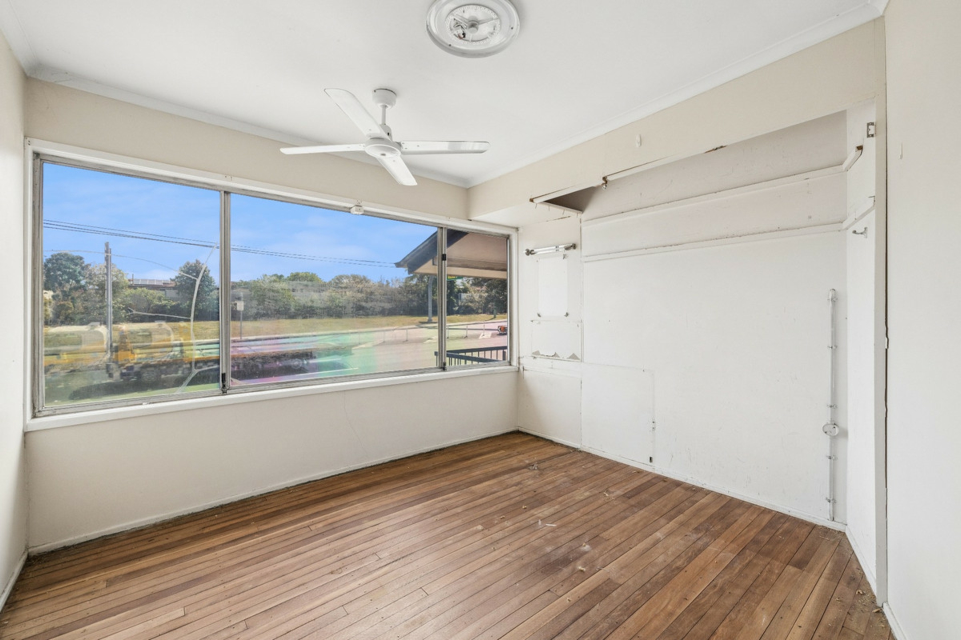 533 Mains Road — photo 9 of 28