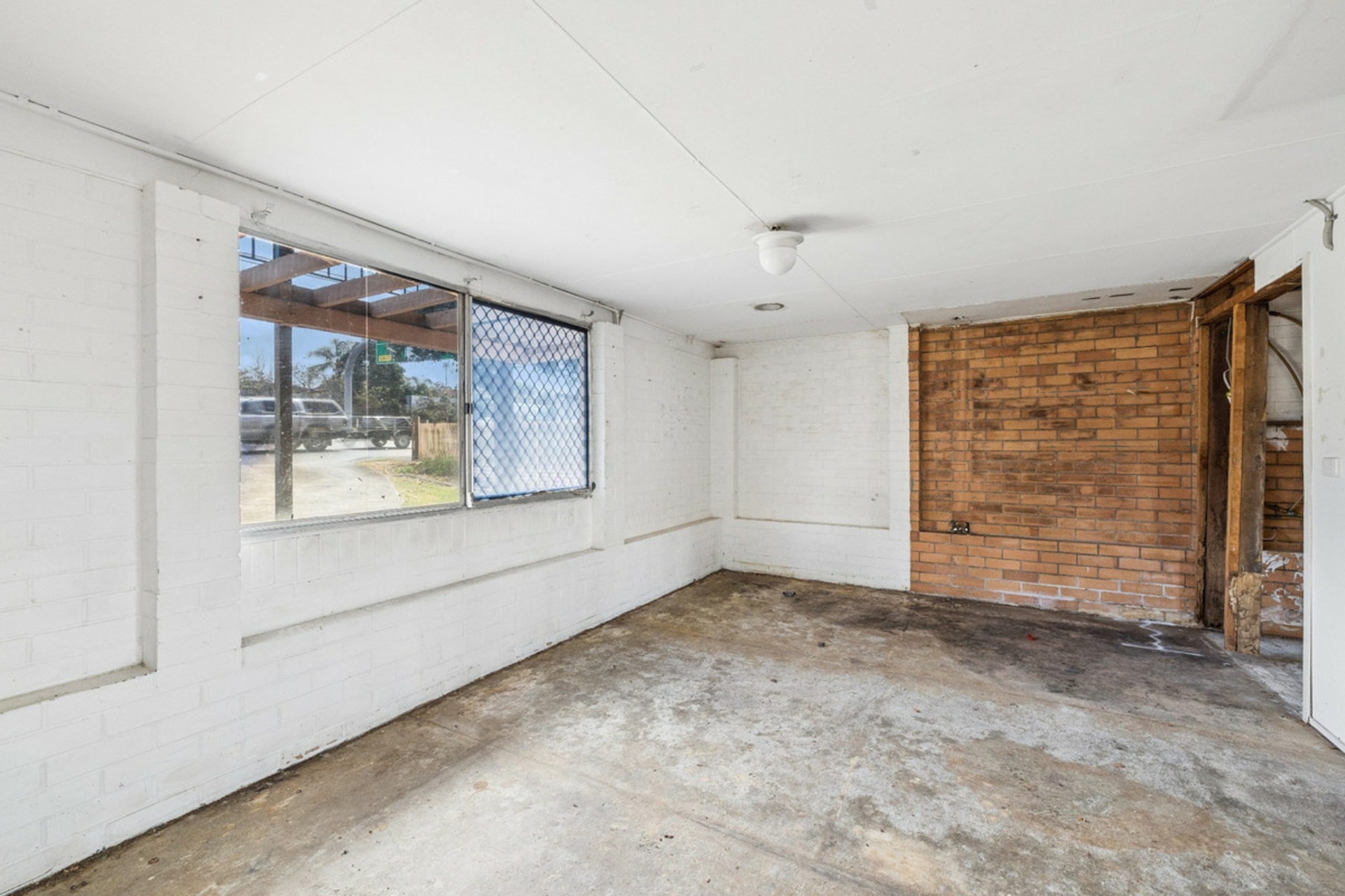 533 Mains Road — photo 13 of 28