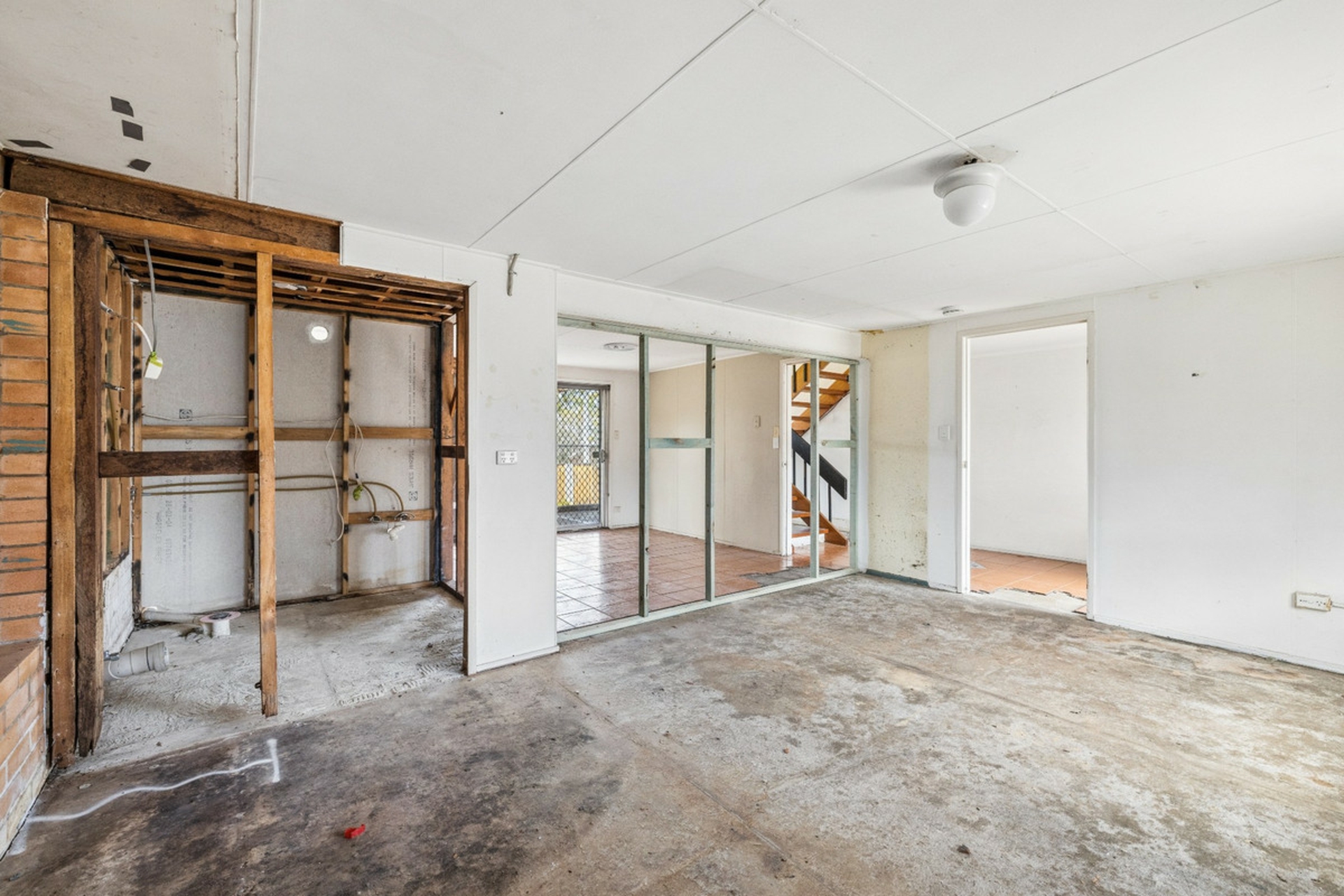 533 Mains Road — photo 14 of 28