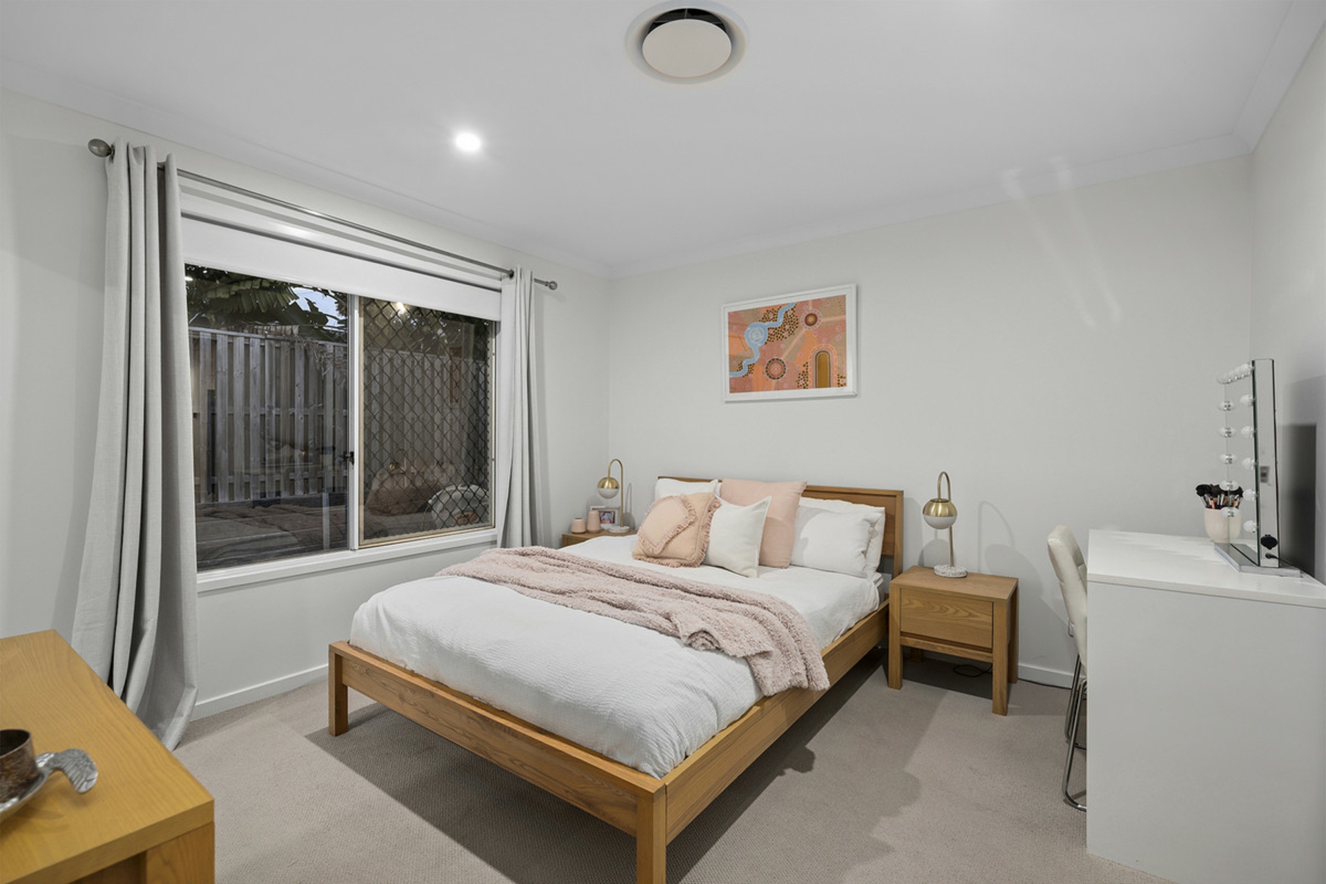 10 Satinash Street — photo 10 of 25
