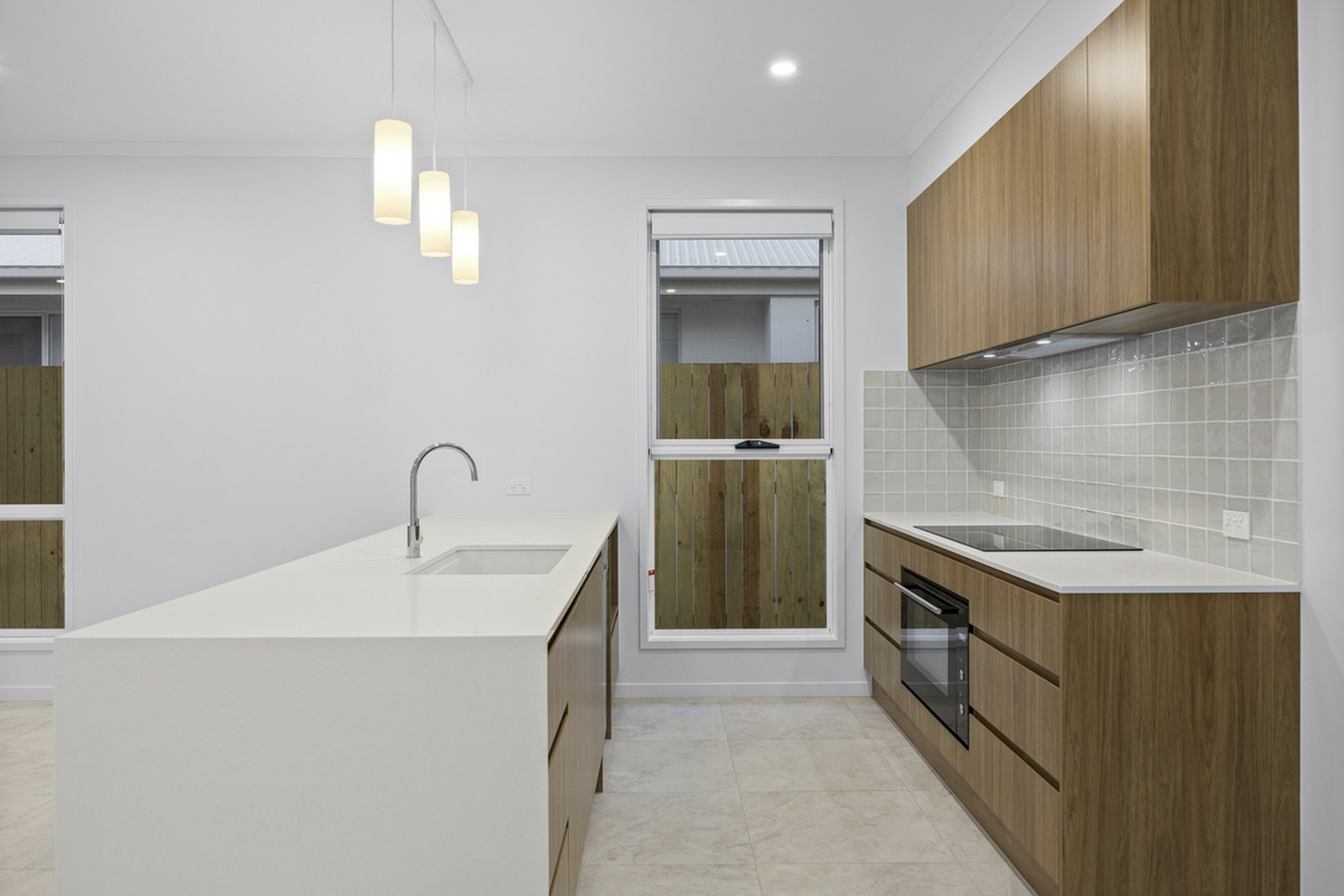 61 Ferris Avenue — photo 4 of 27