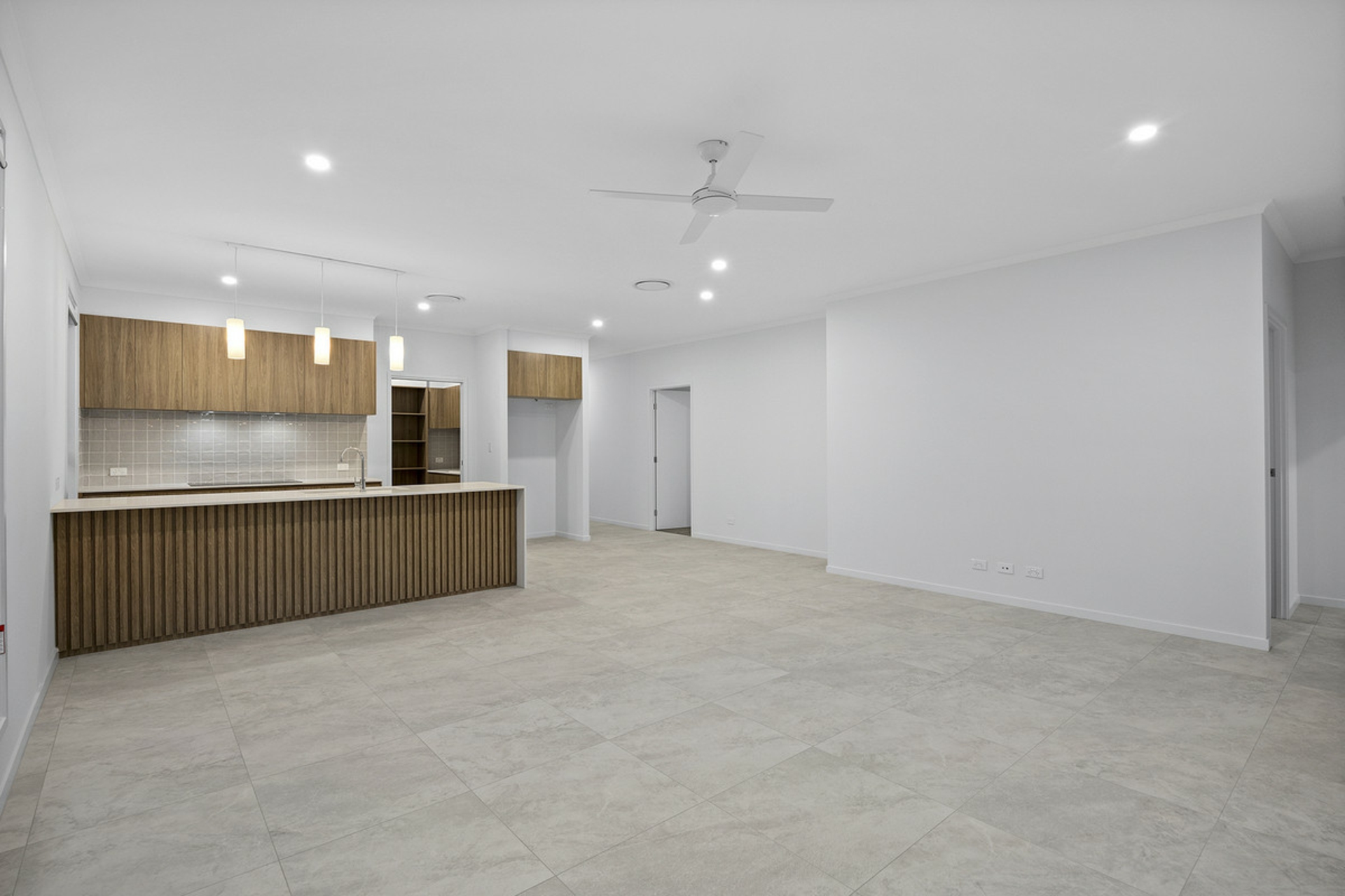 61 Ferris Avenue — photo 6 of 27