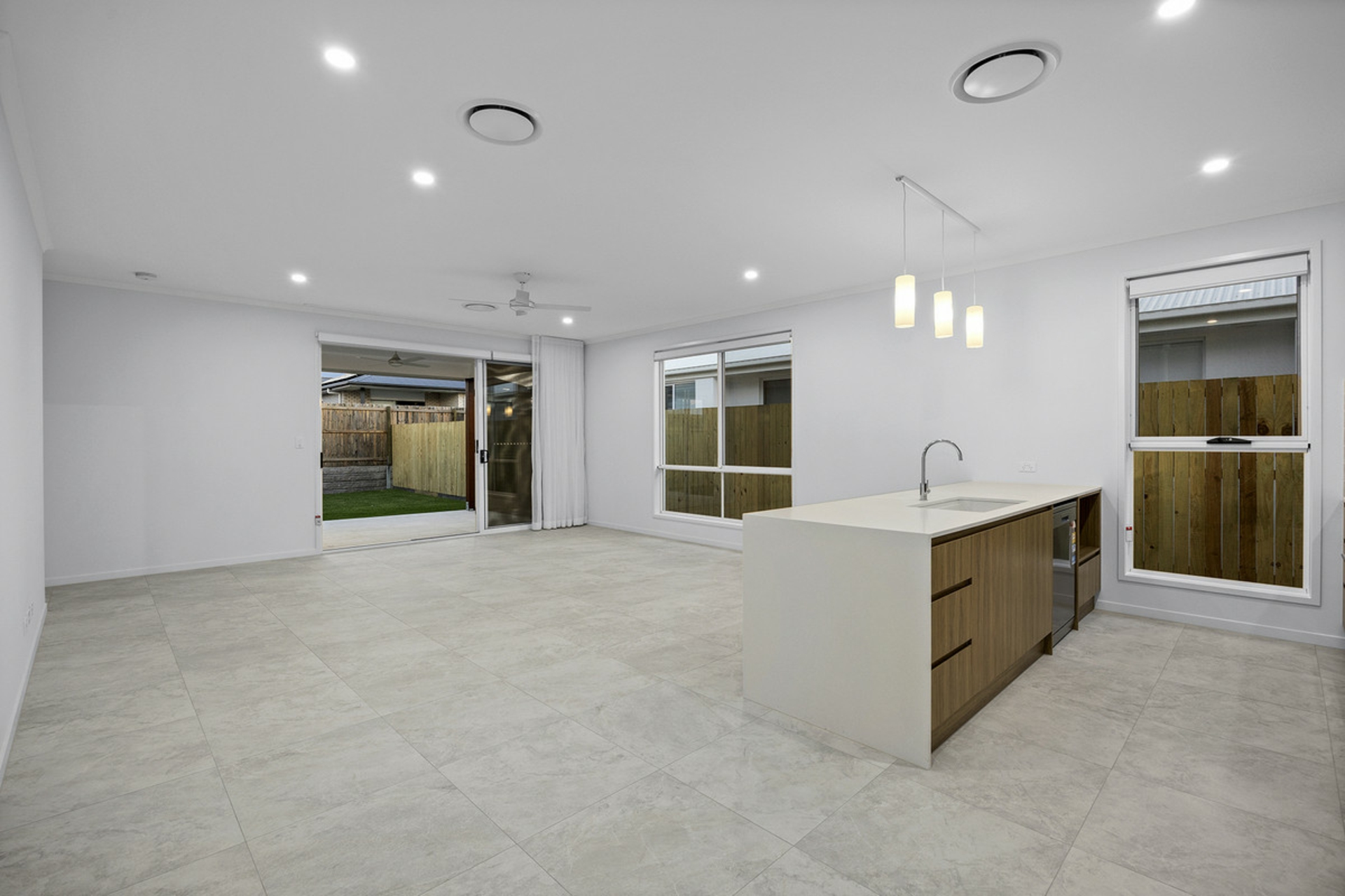 61 Ferris Avenue — photo 7 of 27