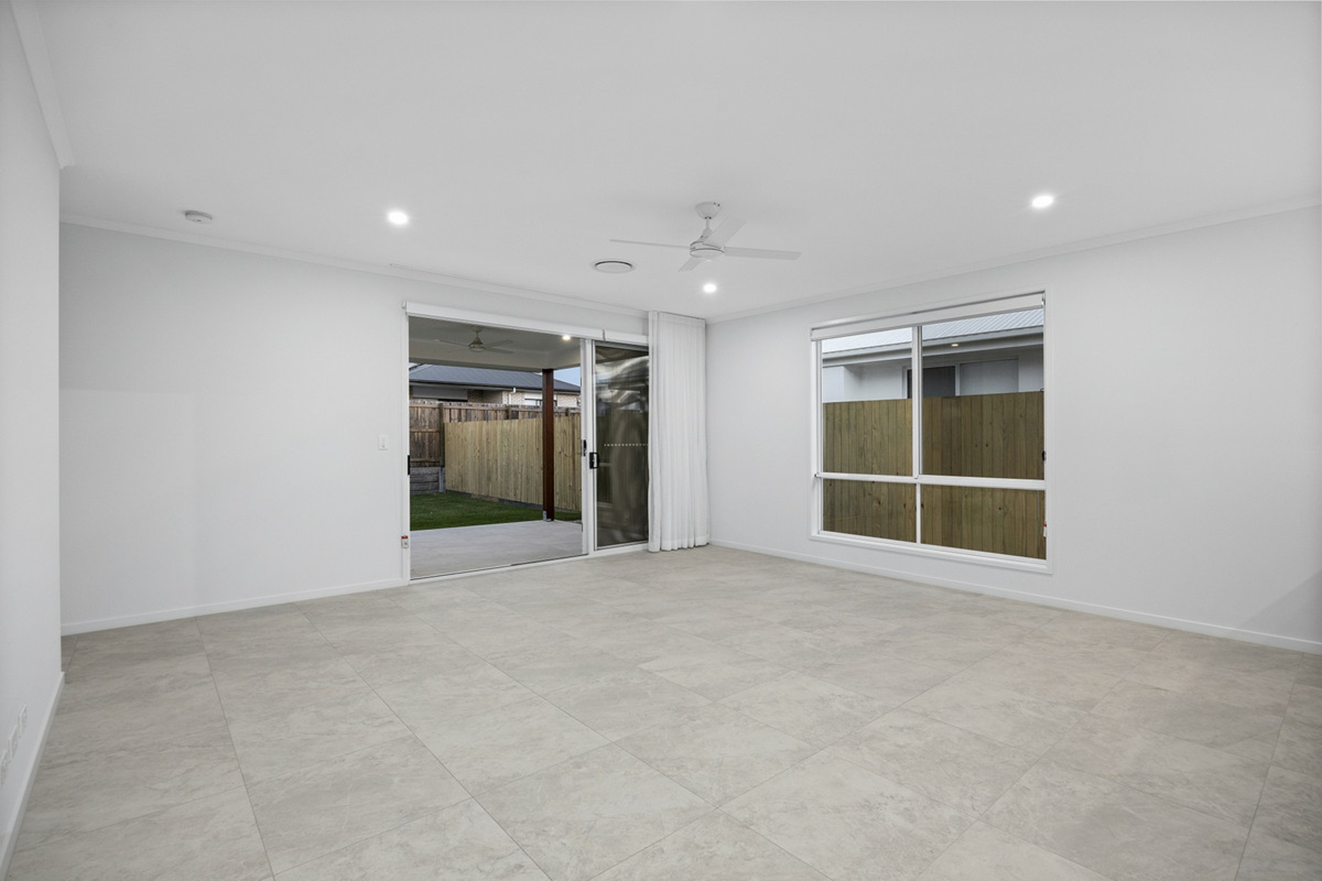 61 Ferris Avenue — photo 8 of 27
