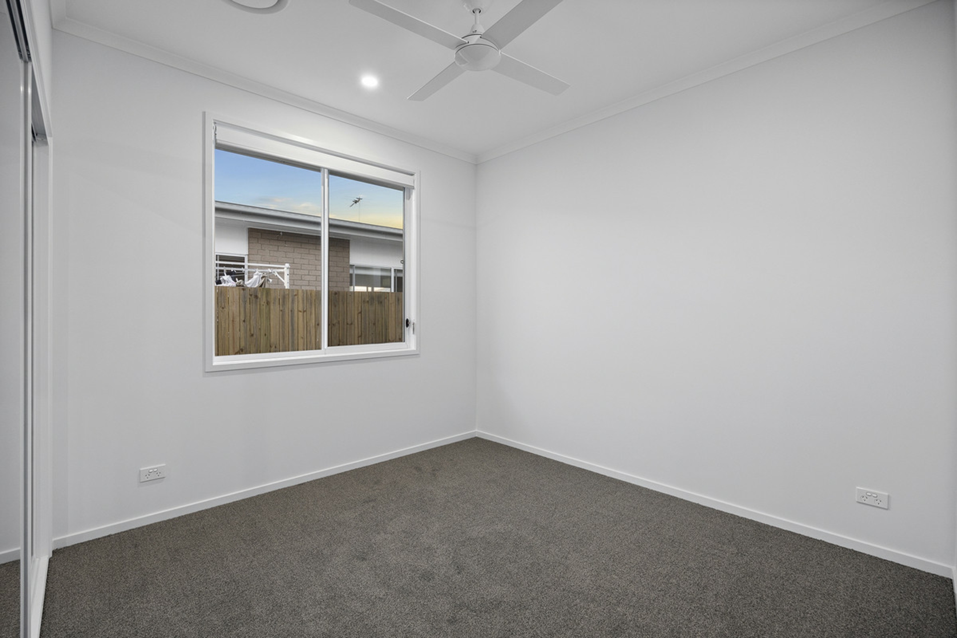 61 Ferris Avenue — photo 13 of 27