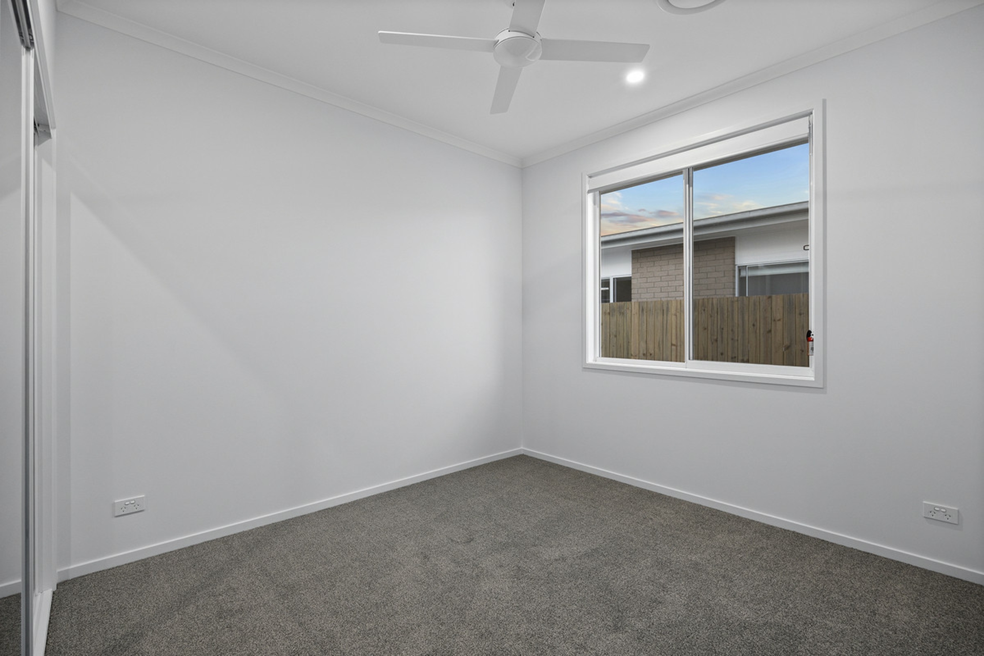 61 Ferris Avenue — photo 14 of 27