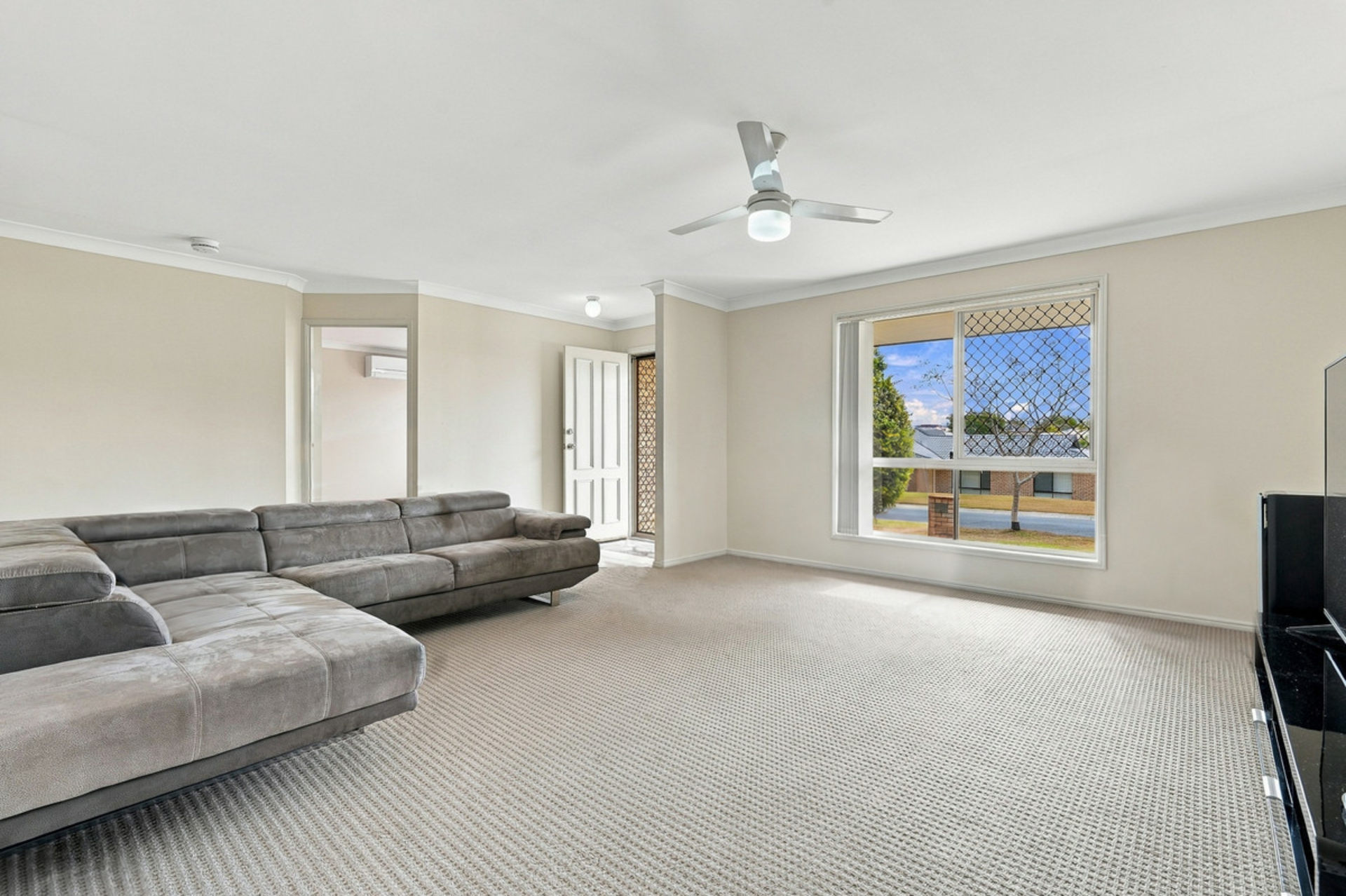 4 Tantanoola Street — photo 7 of 26