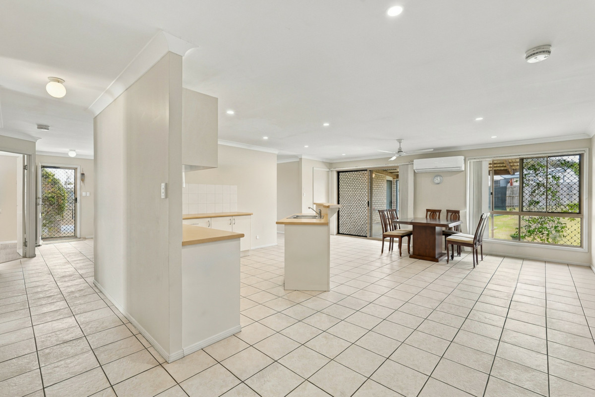 4 Tantanoola Street — photo 9 of 26