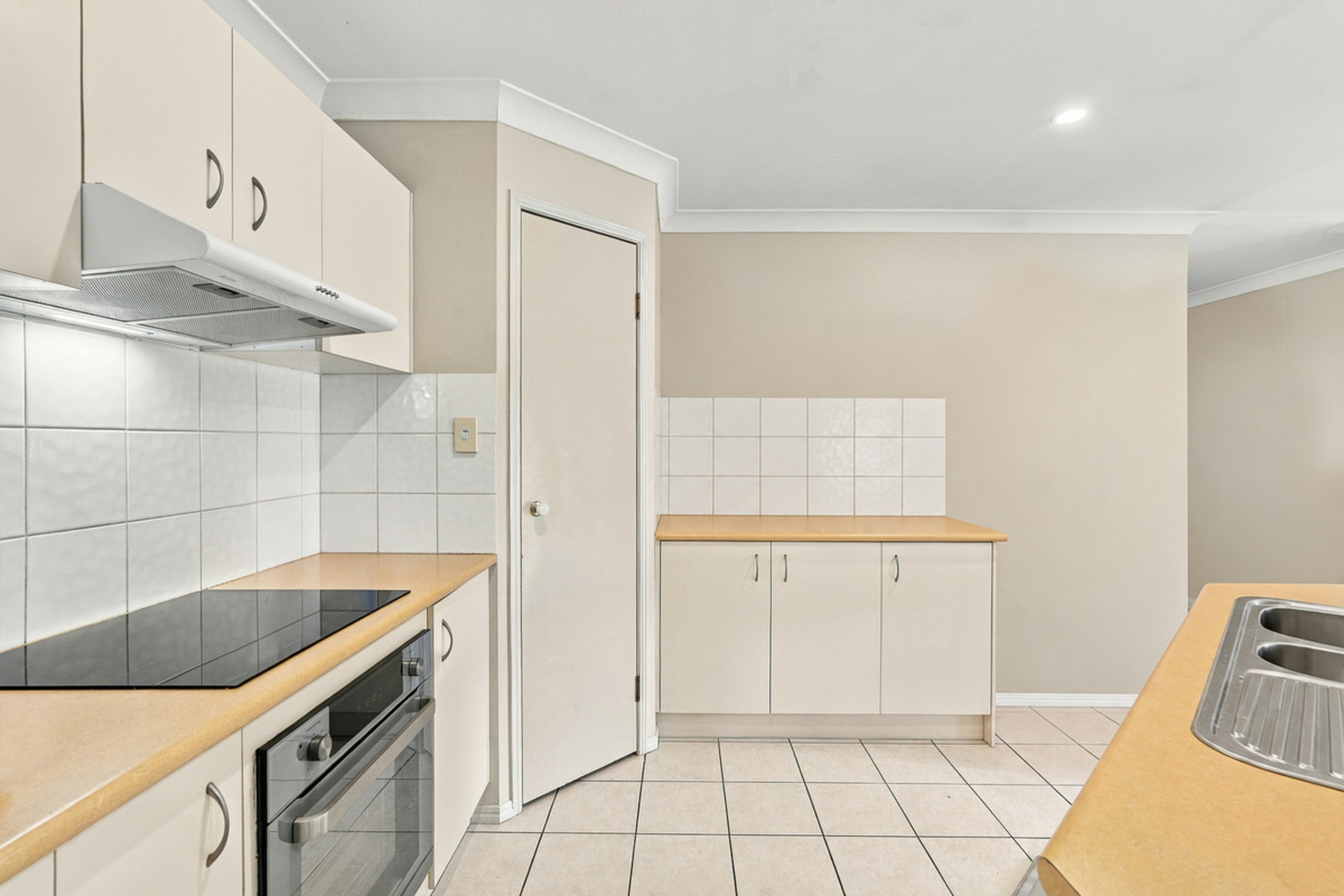 4 Tantanoola Street — photo 13 of 26