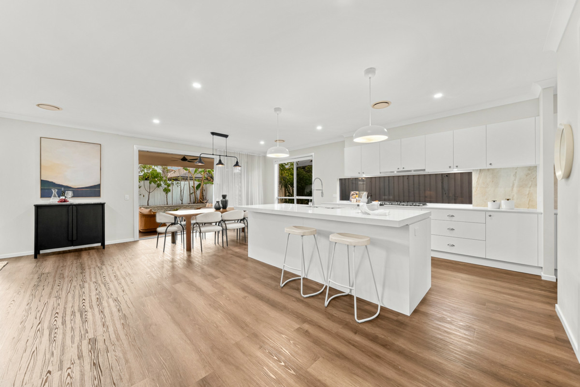 108 Ivory Crescent — photo 11 of 30