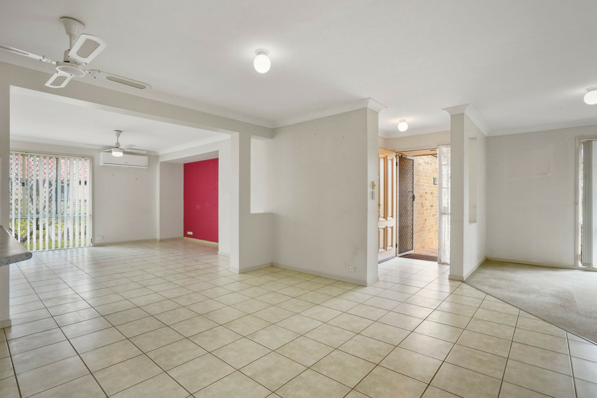 7 Parklane Close — photo 2 of 21
