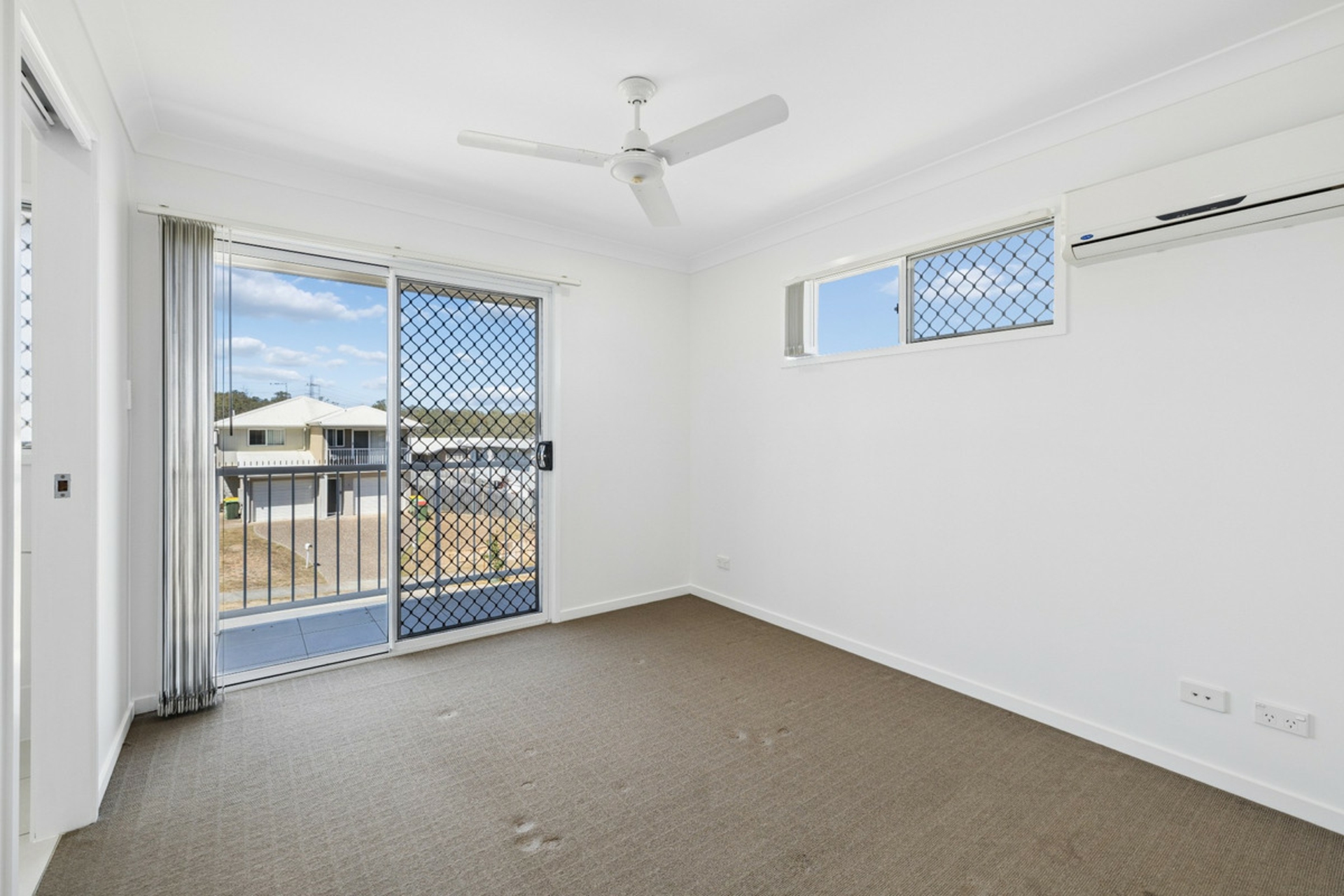 6 Hoffmann Way — photo 8 of 26