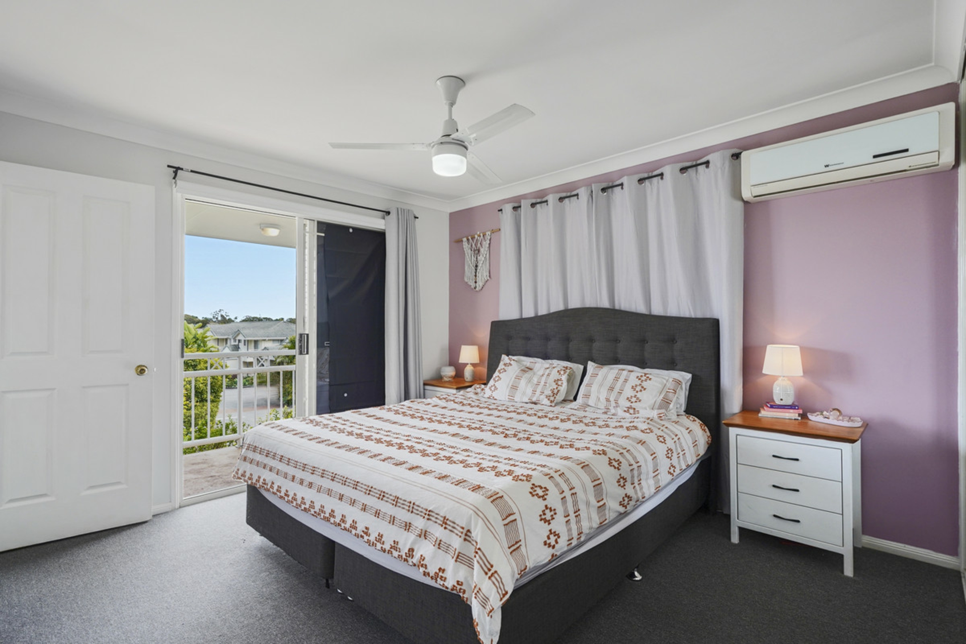 3/8 Gemview Street — photo 11 of 23