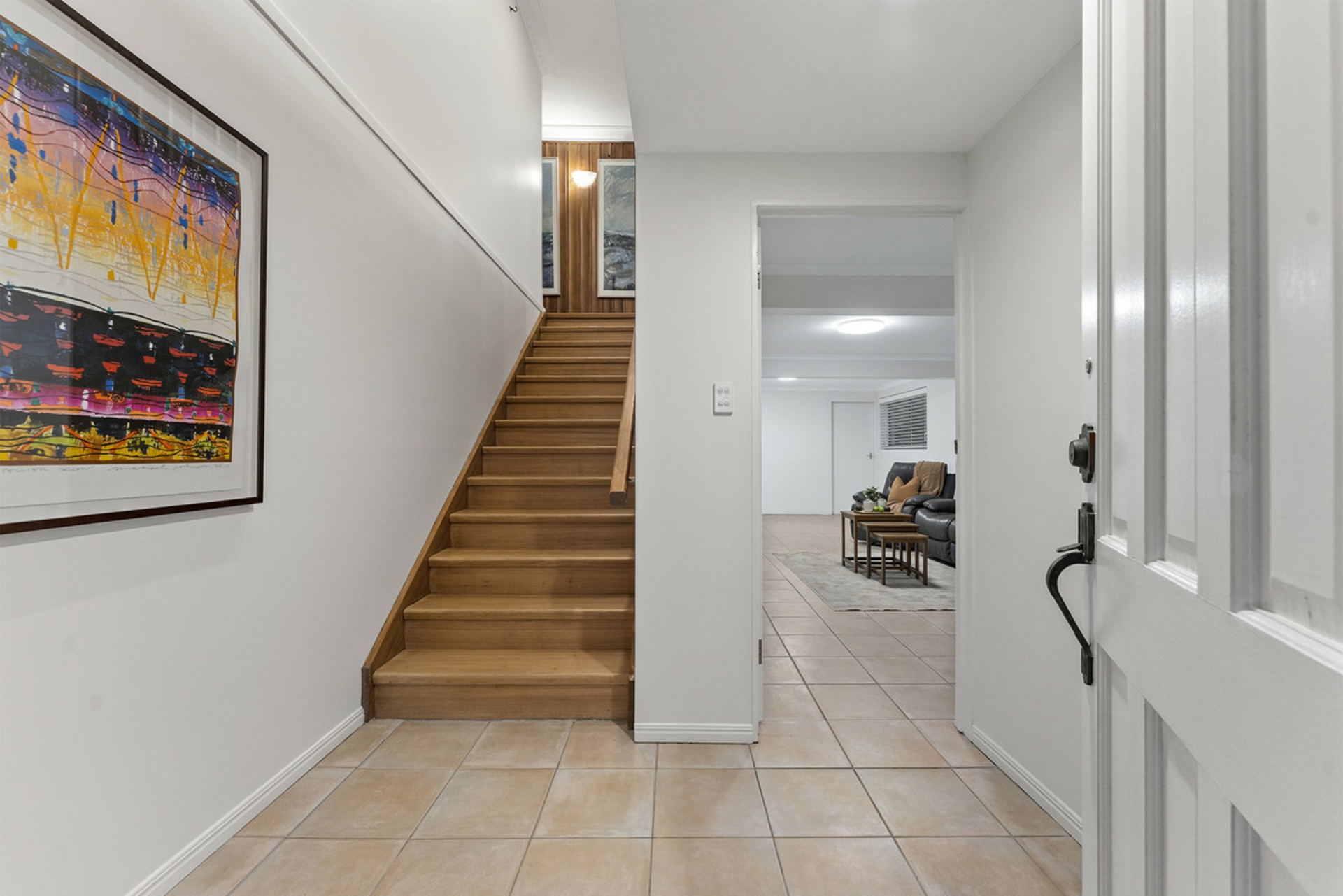 5 Pareena Crescent — photo 3 of 27
