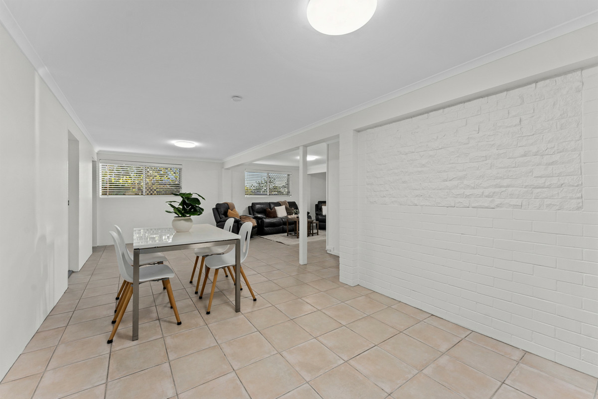 5 Pareena Crescent — photo 20 of 27
