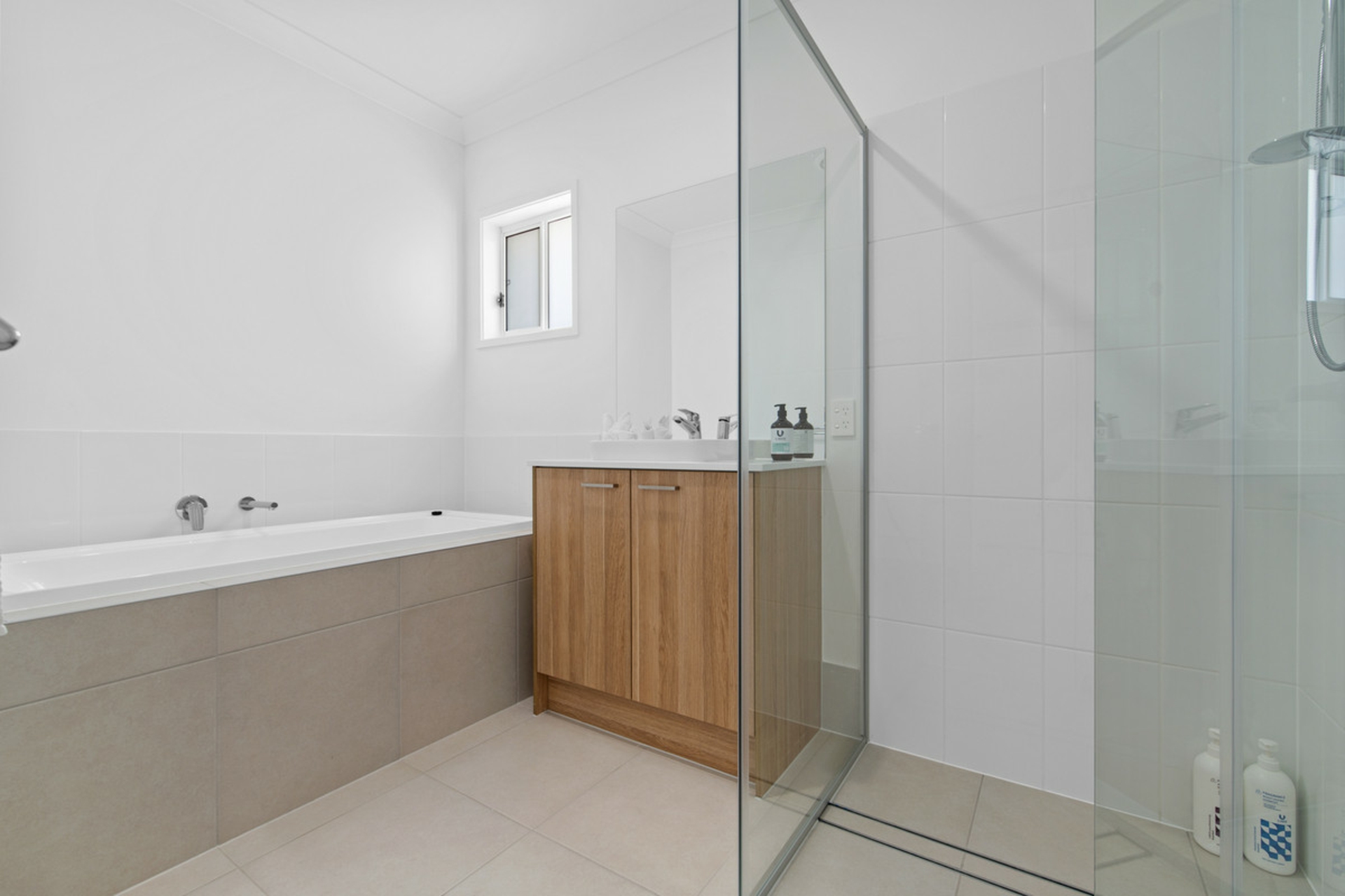 13 Fairview Street — photo 22 of 24