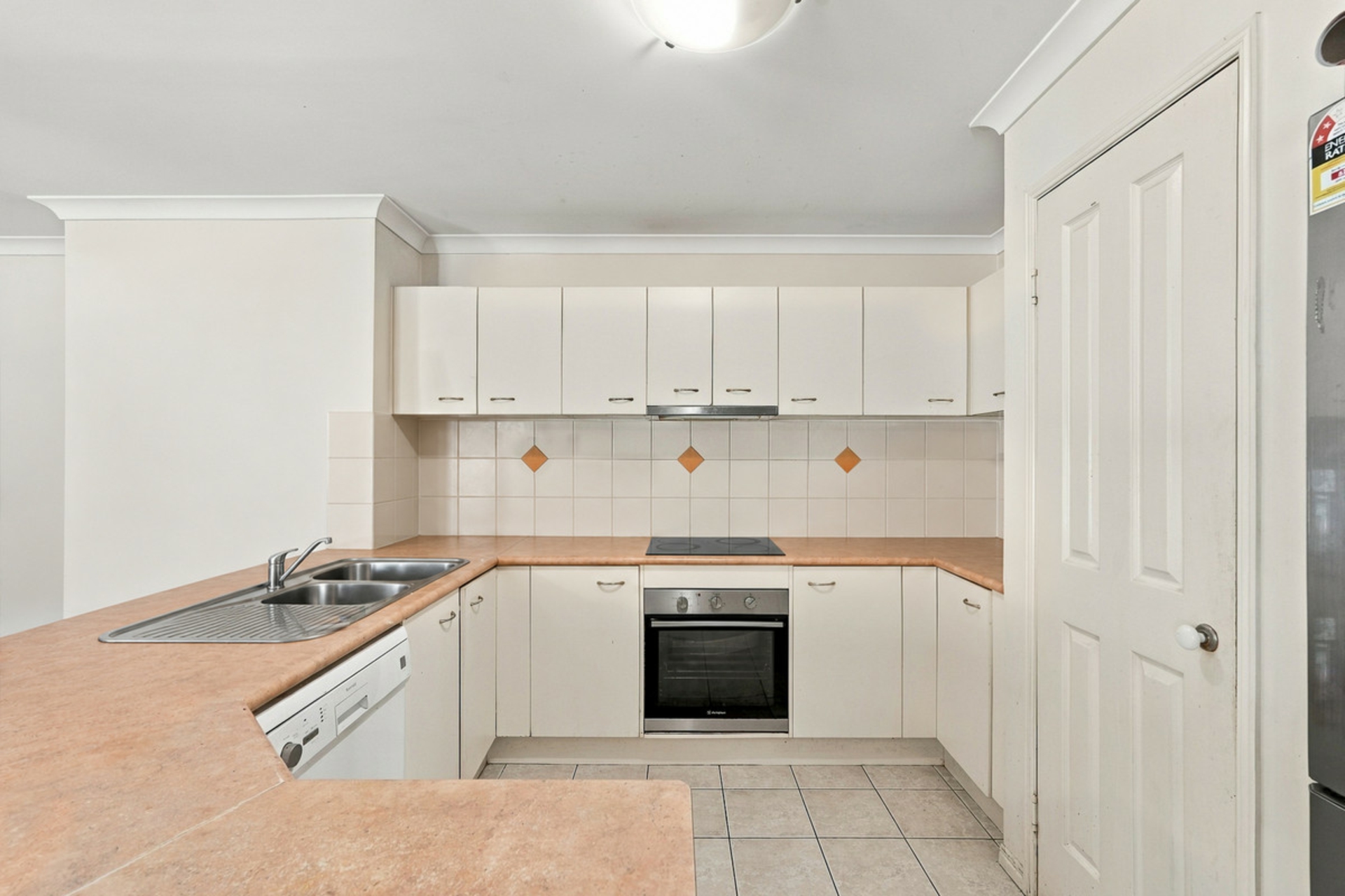 60 Watarrka Drive — photo 5 of 23
