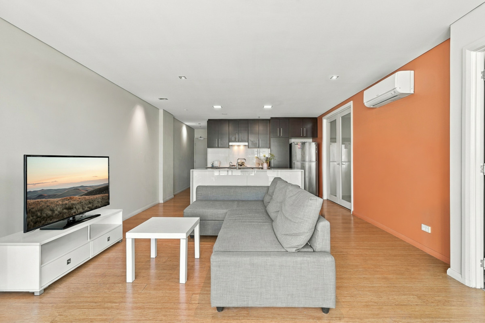 605/43a Peel Street — photo 7 of 27