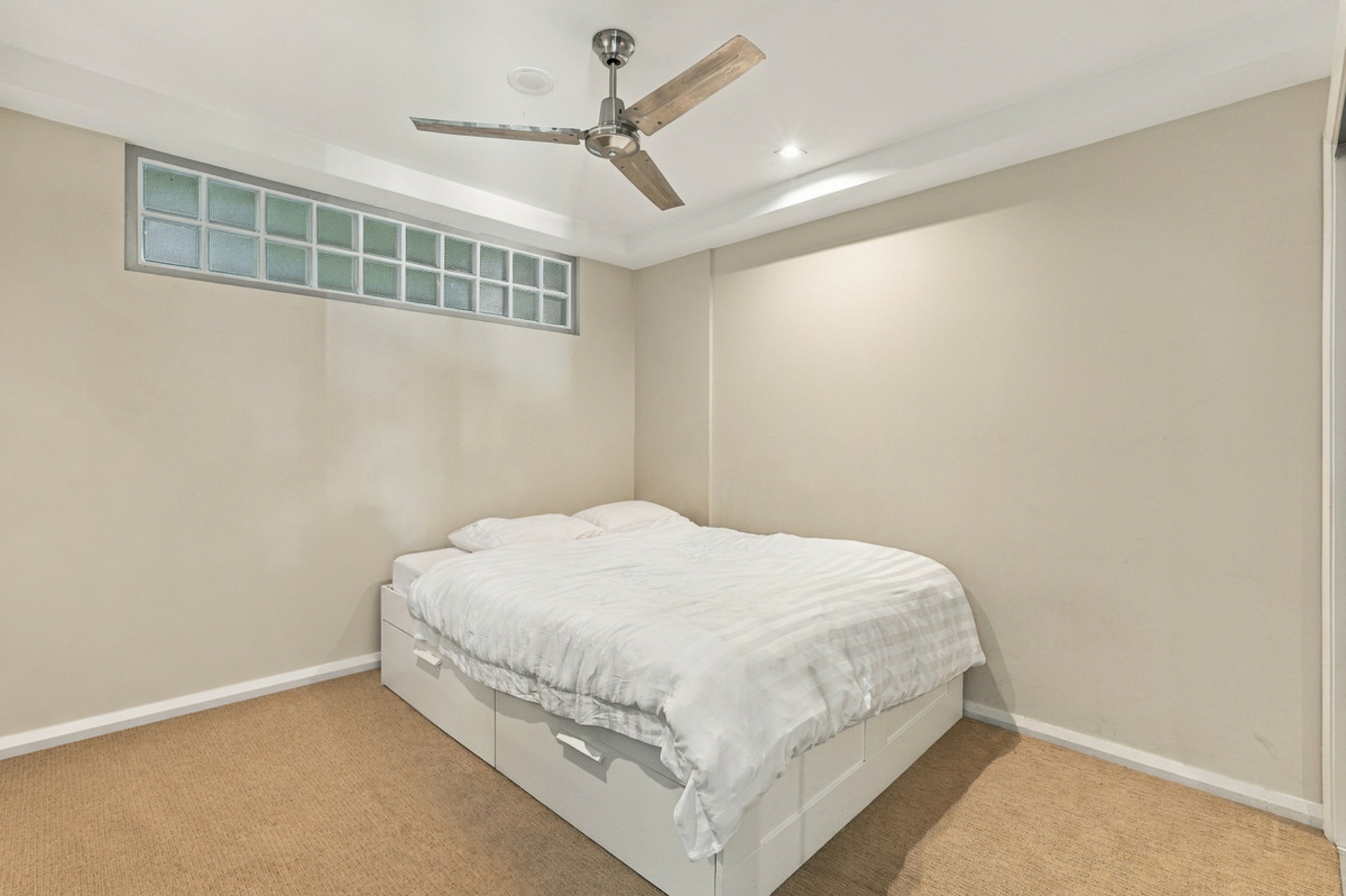 605/43a Peel Street — photo 17 of 27