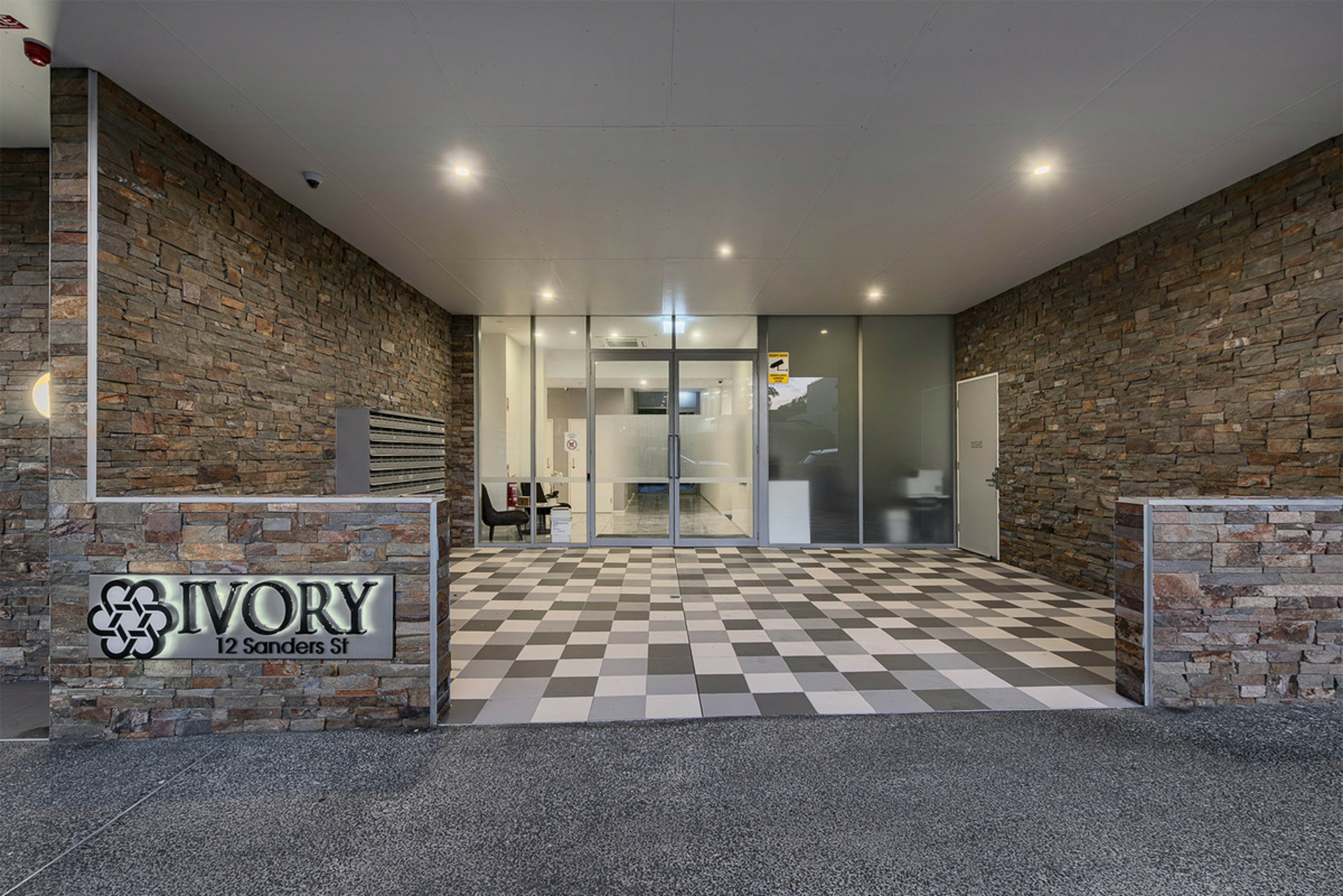 13/12 Sanders Street — photo from LJ Hooker Property Partners