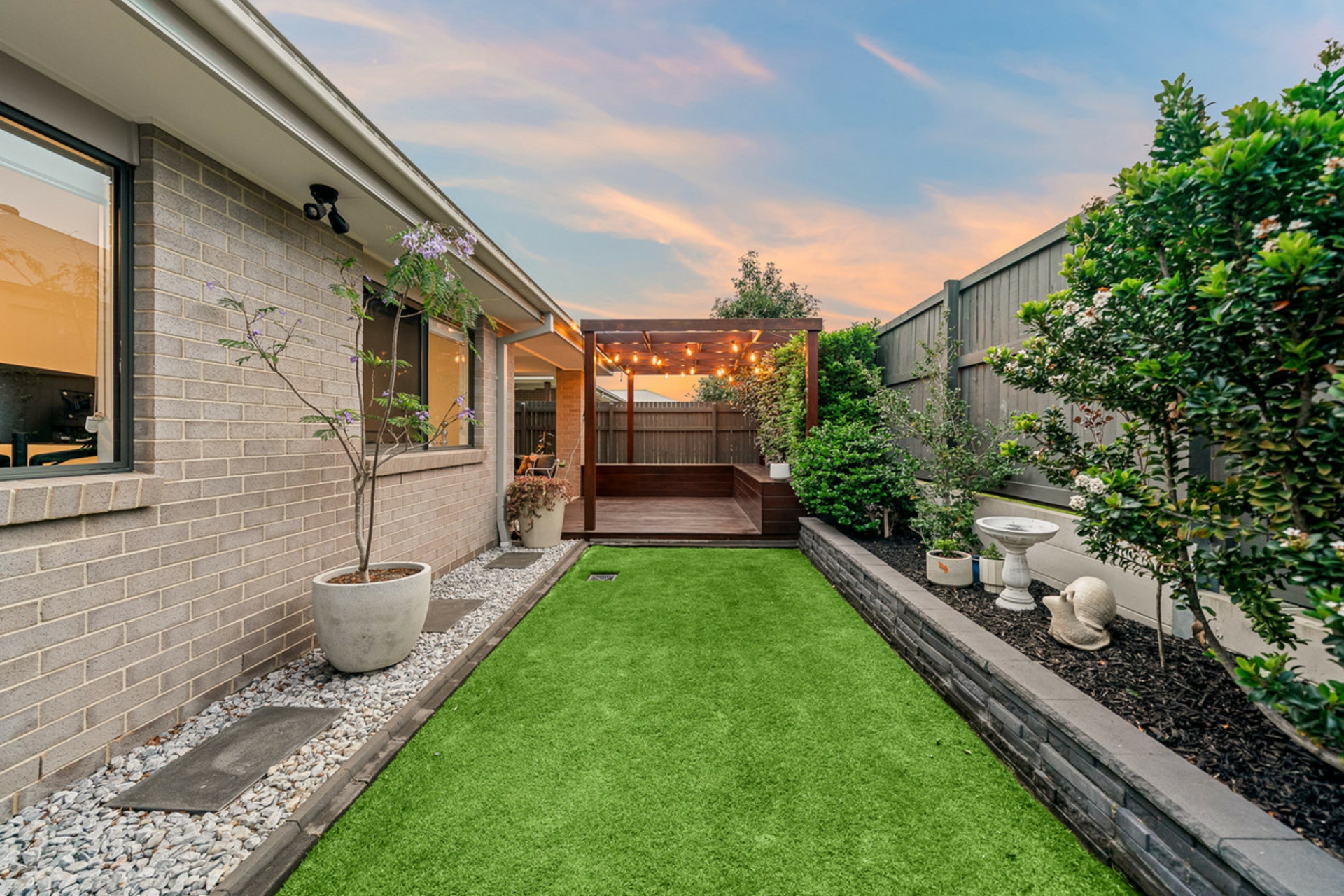 37 Ferdinando Street — photo 25 of 27