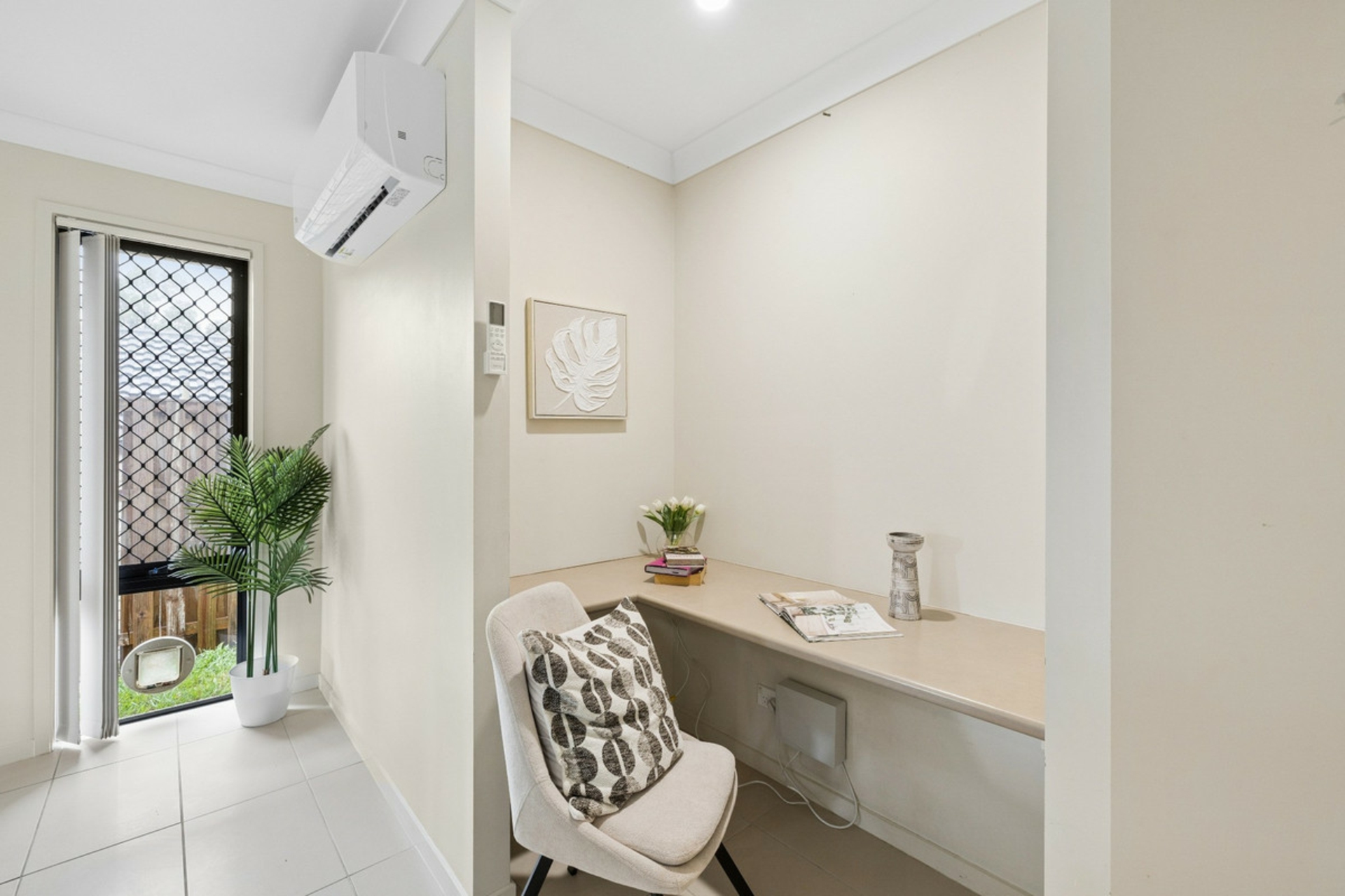 29 Shoalhaven Avenue — photo 13 of 26