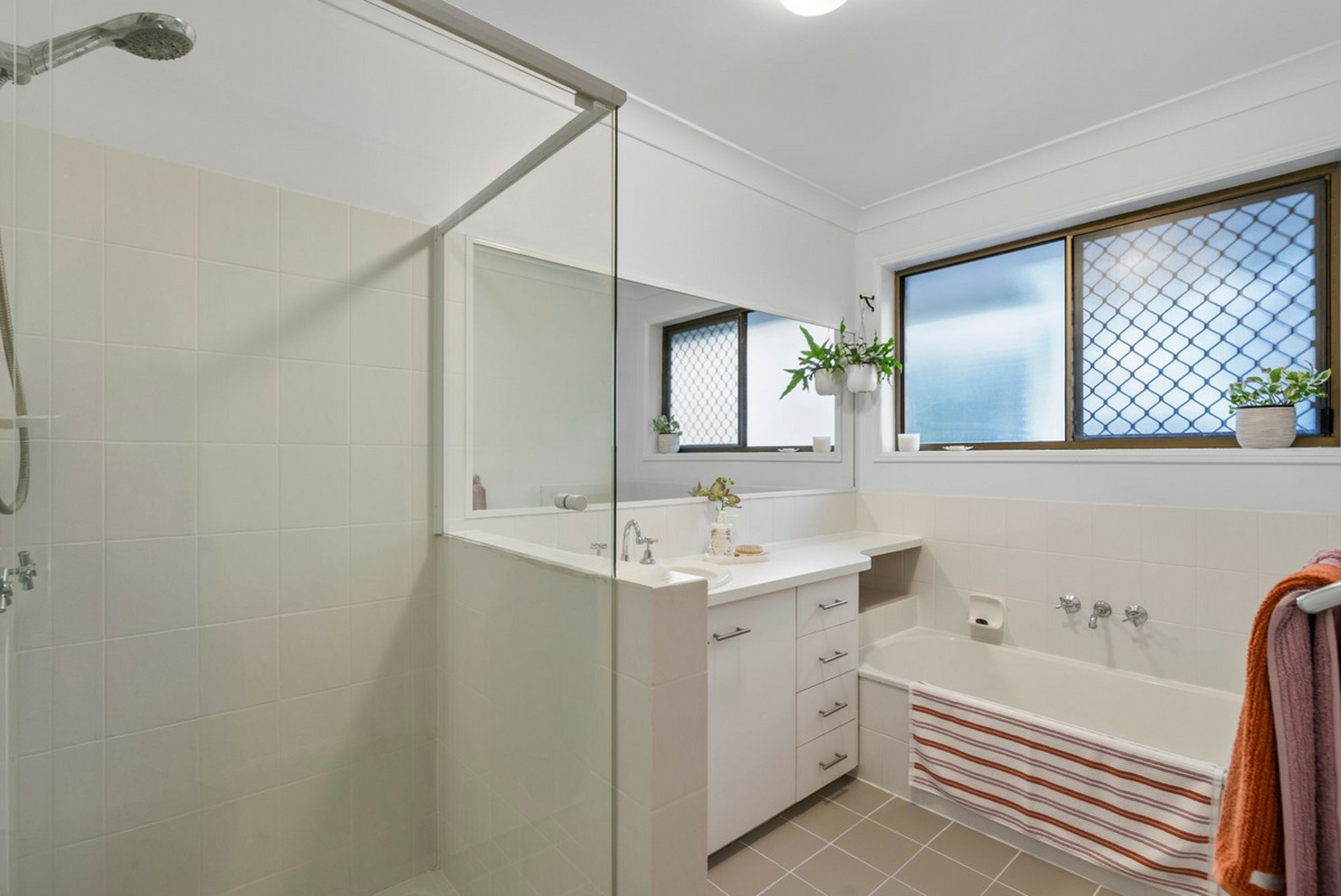 451 Broadwater Road — photo 17 of 26