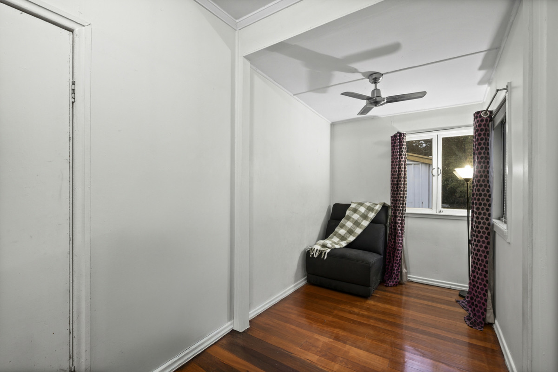 82 Lindwall Street — photo 12 of 22