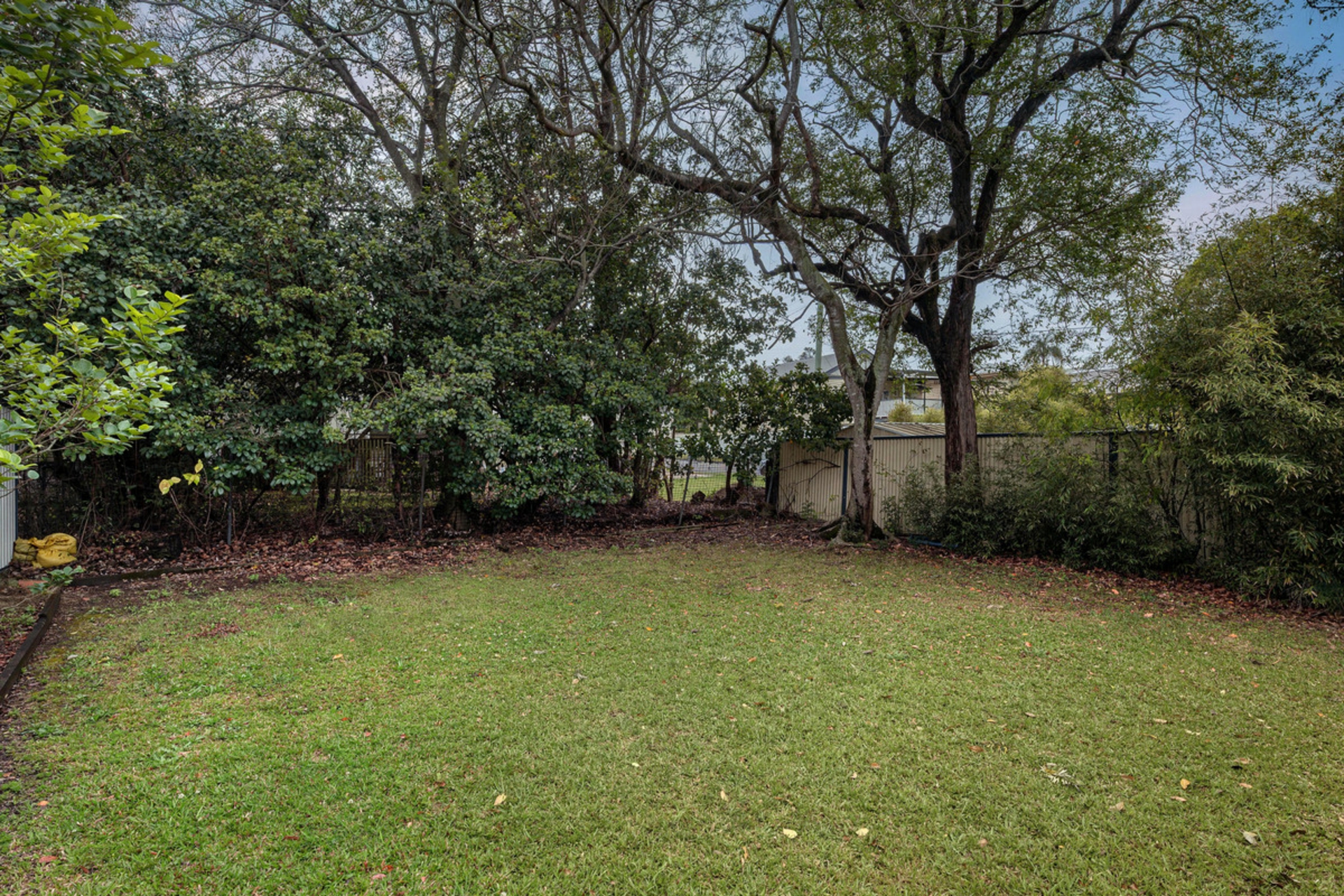 82 Lindwall Street — photo 17 of 22
