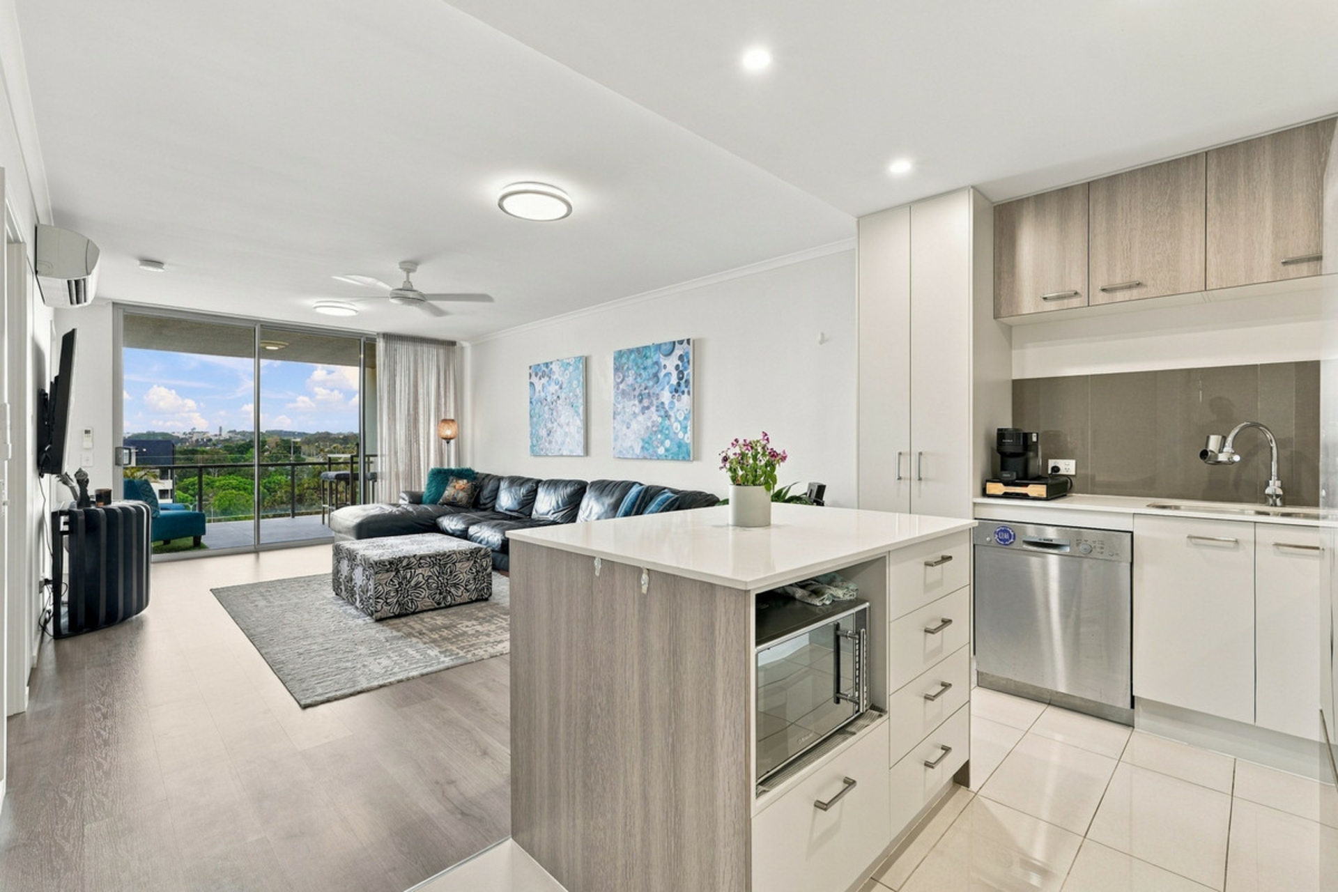 173/54 Slobodian Avenue — photo from LJ Hooker Property Partners