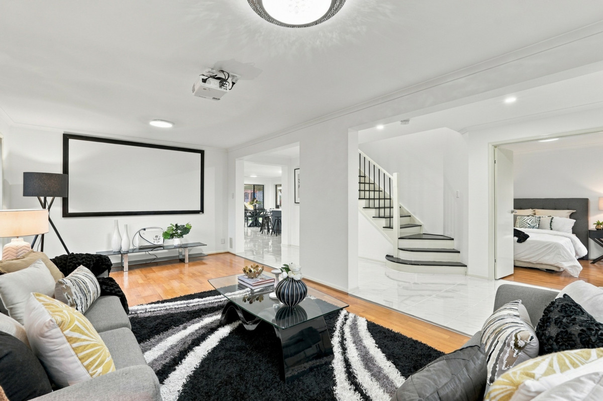 11 Cocoparra Crescent — photo 3 of 30