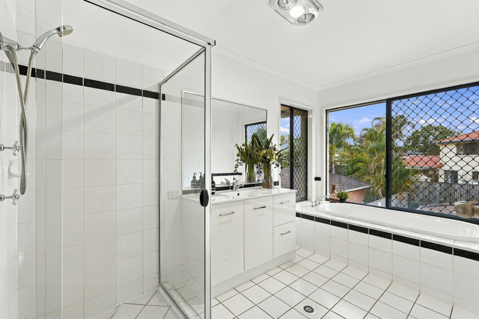 11 Cocoparra Crescent — photo 25 of 30