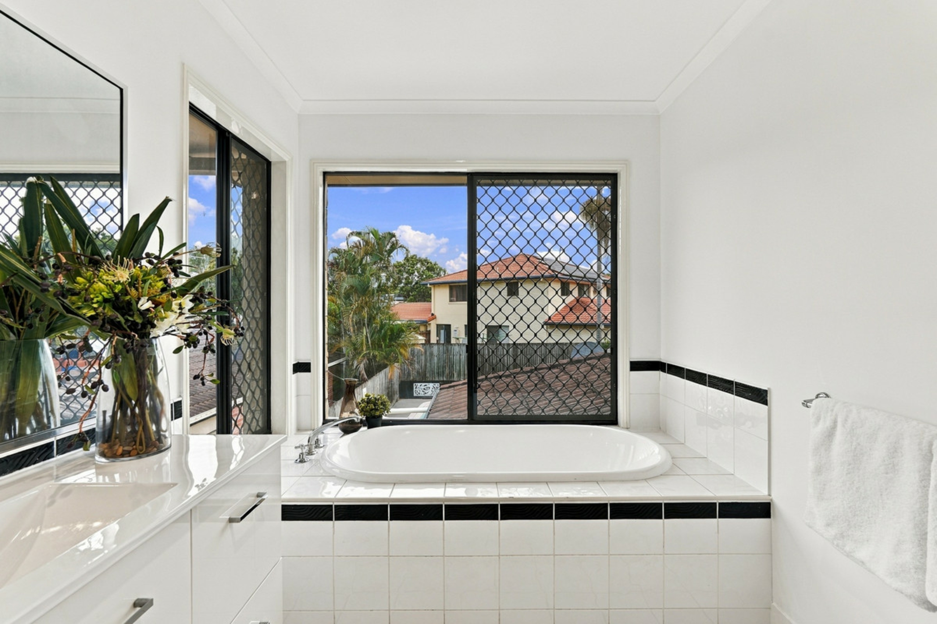 11 Cocoparra Crescent — photo 26 of 30