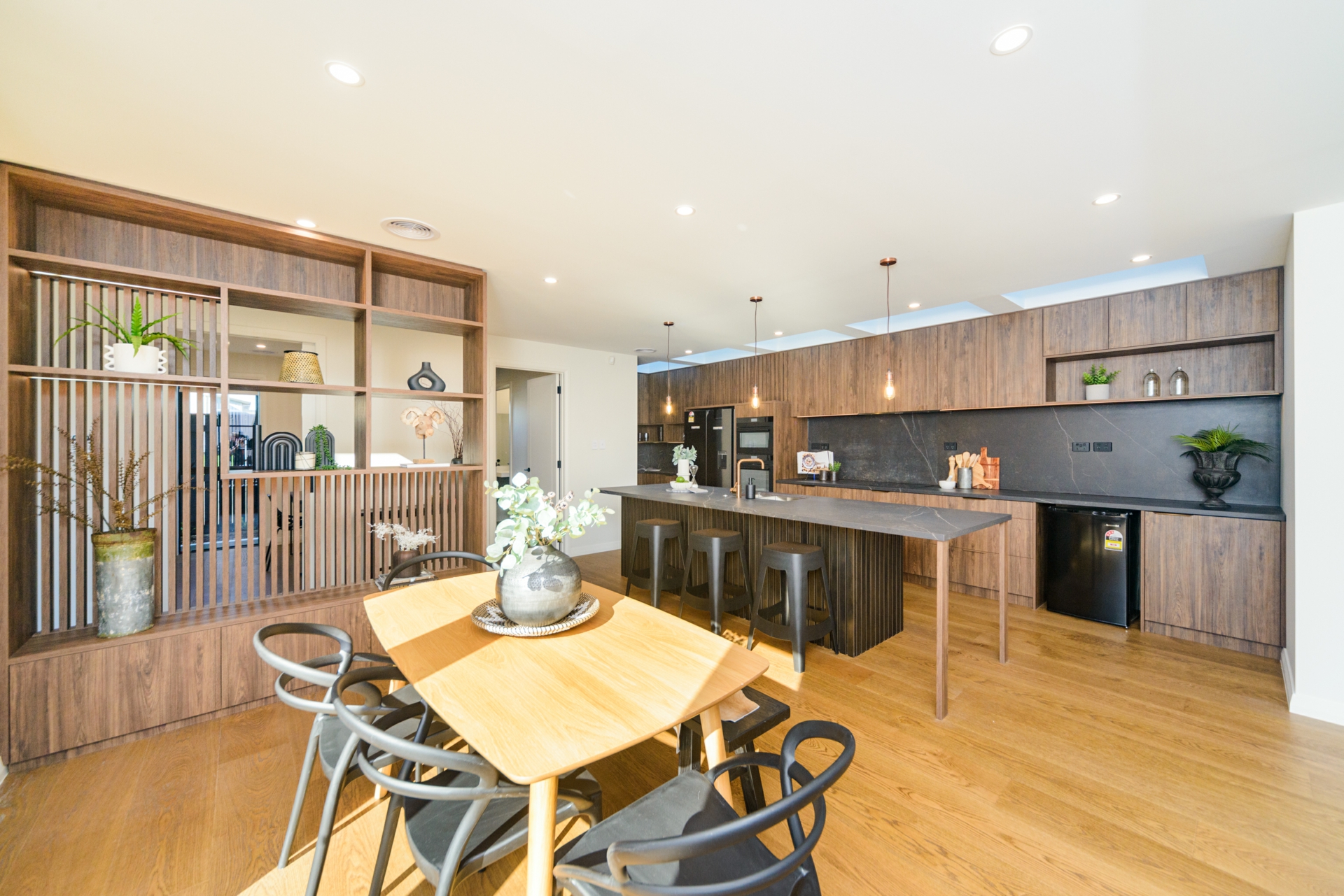 170A Park Road, WEST END