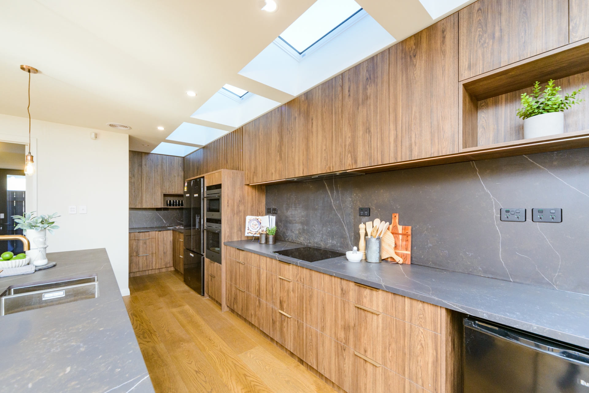 170A Park Road, WEST END