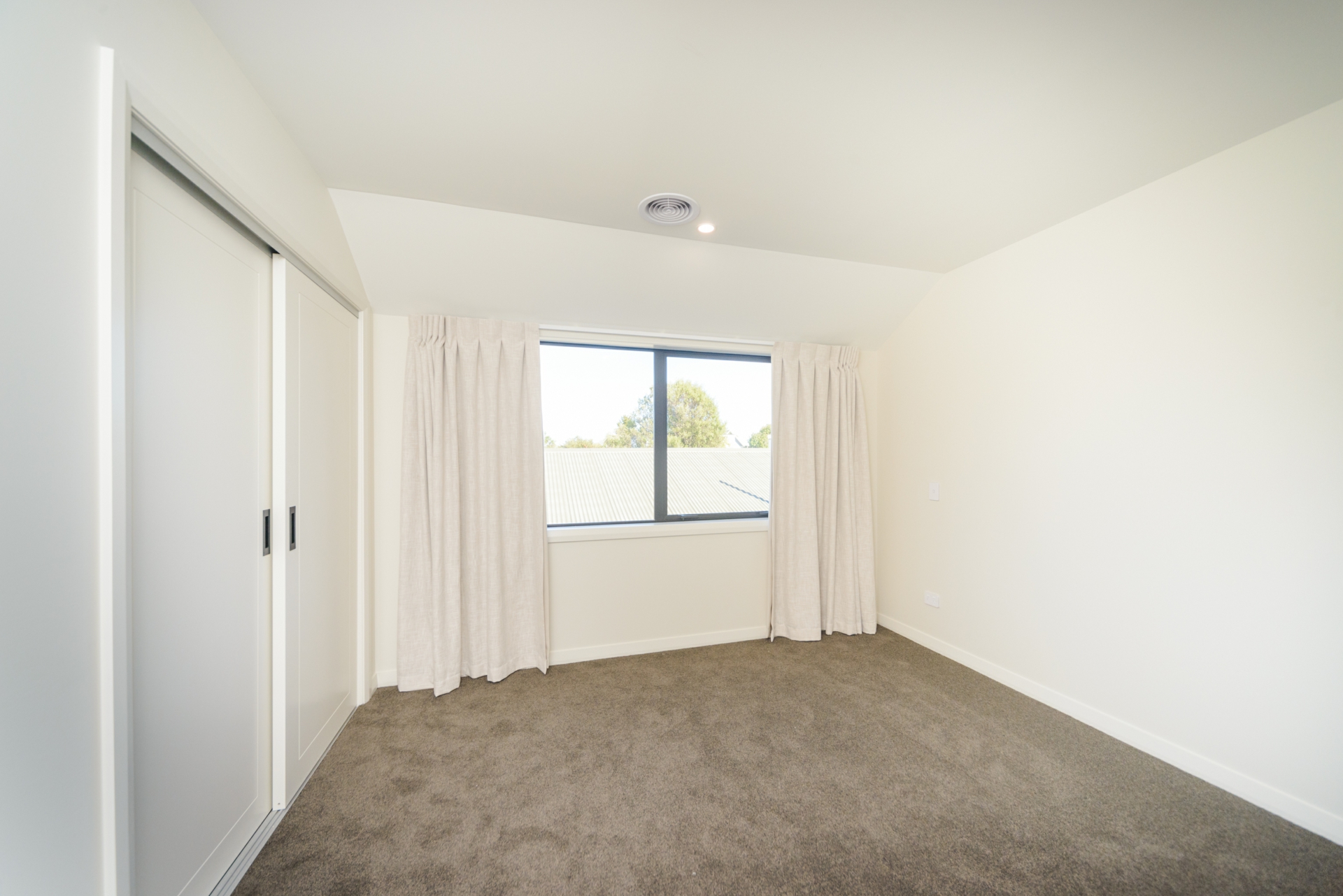 170A Park Road, WEST END