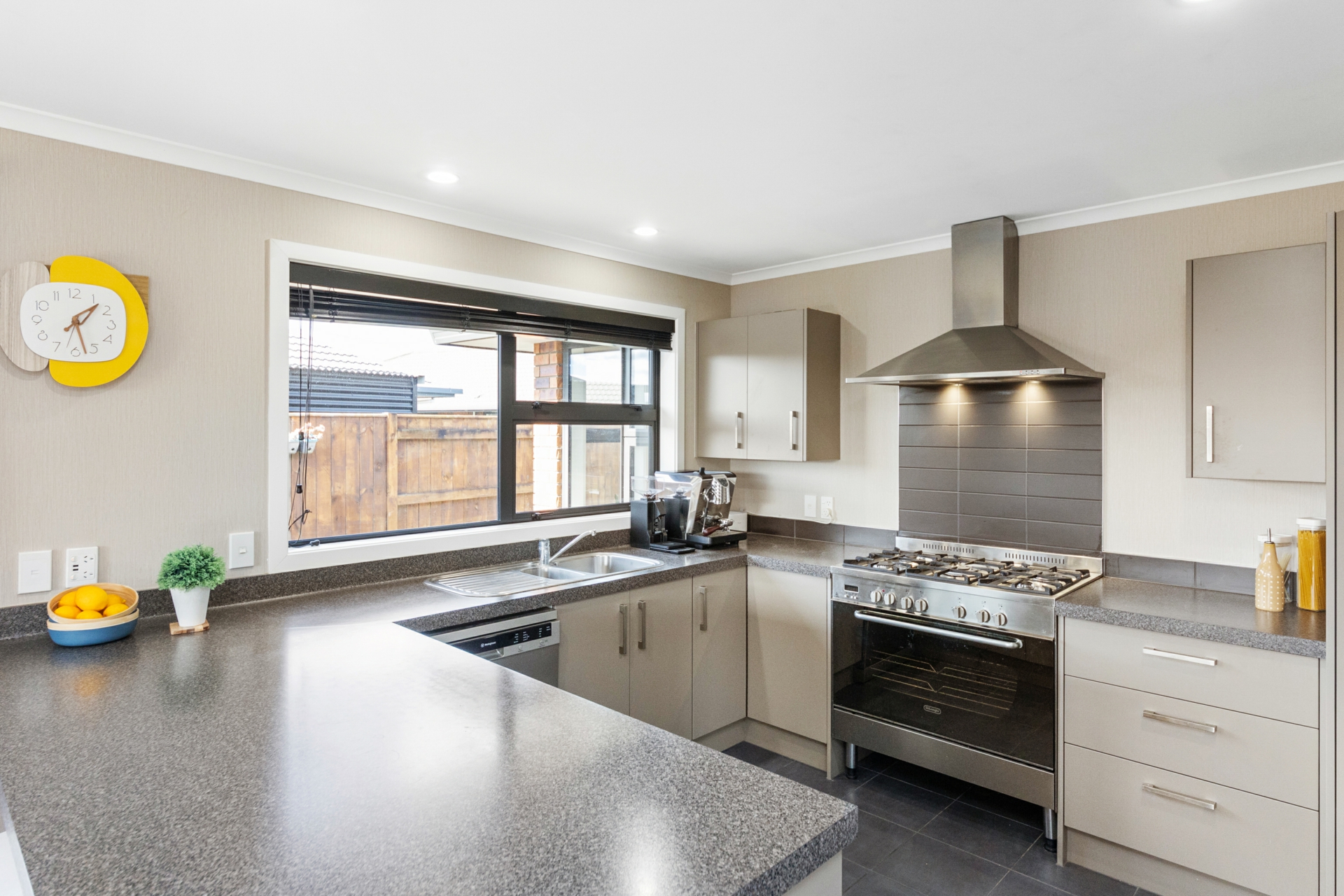 7 Medallion Court, KELVIN GROVE