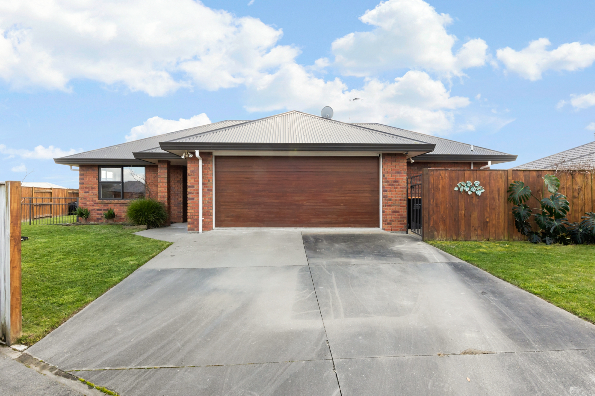 7 Medallion Court, KELVIN GROVE