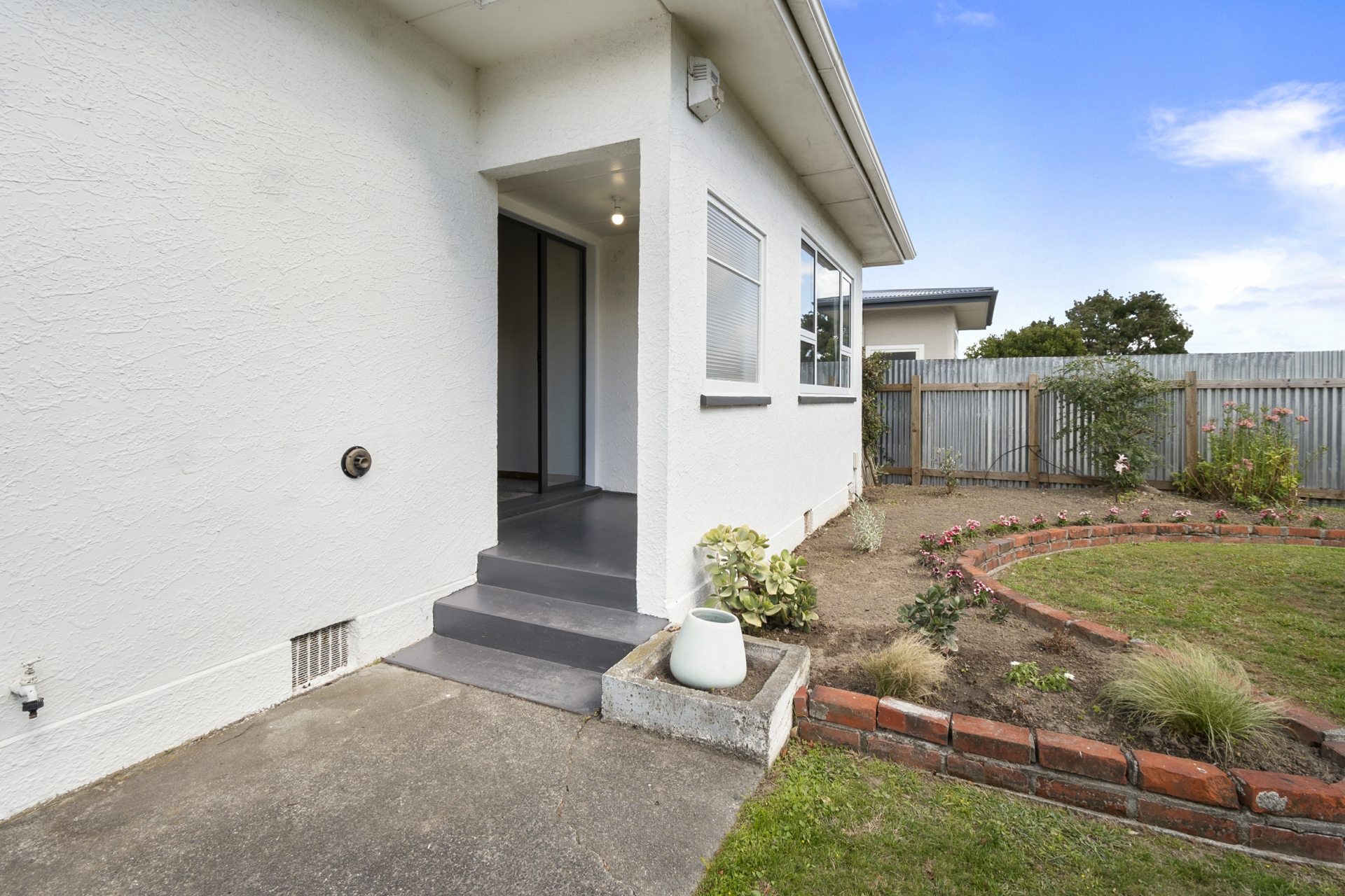 63 Guy Avenue, TAKARO