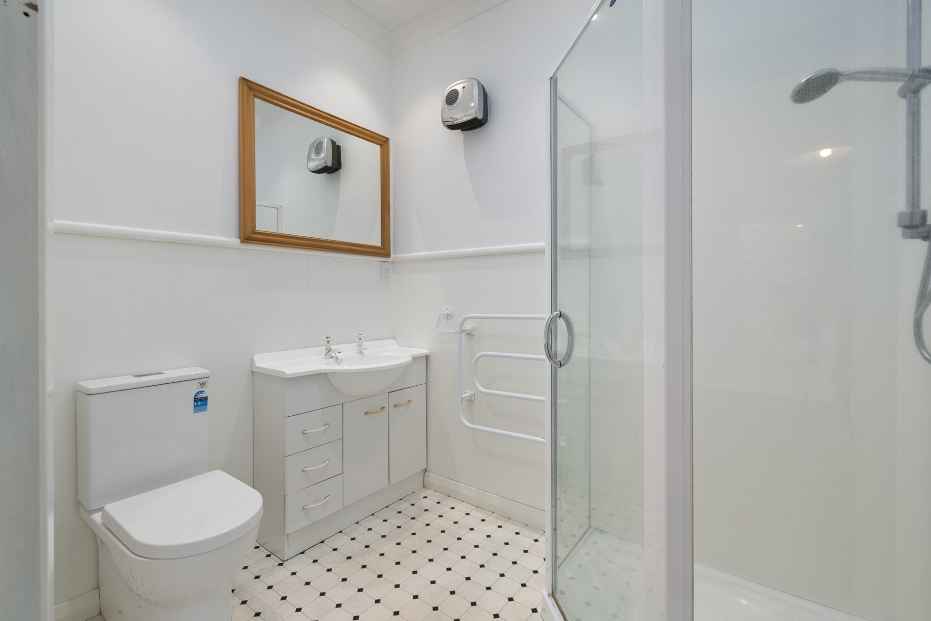 63 Guy Avenue, TAKARO