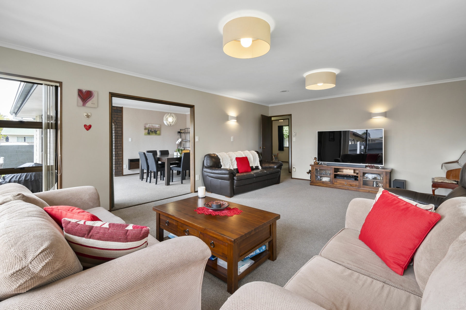 27 Humphries Place, AWAPUNI
