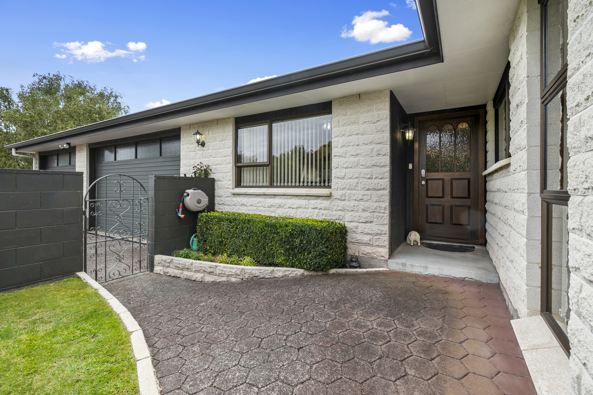 27 Humphries Place, AWAPUNI