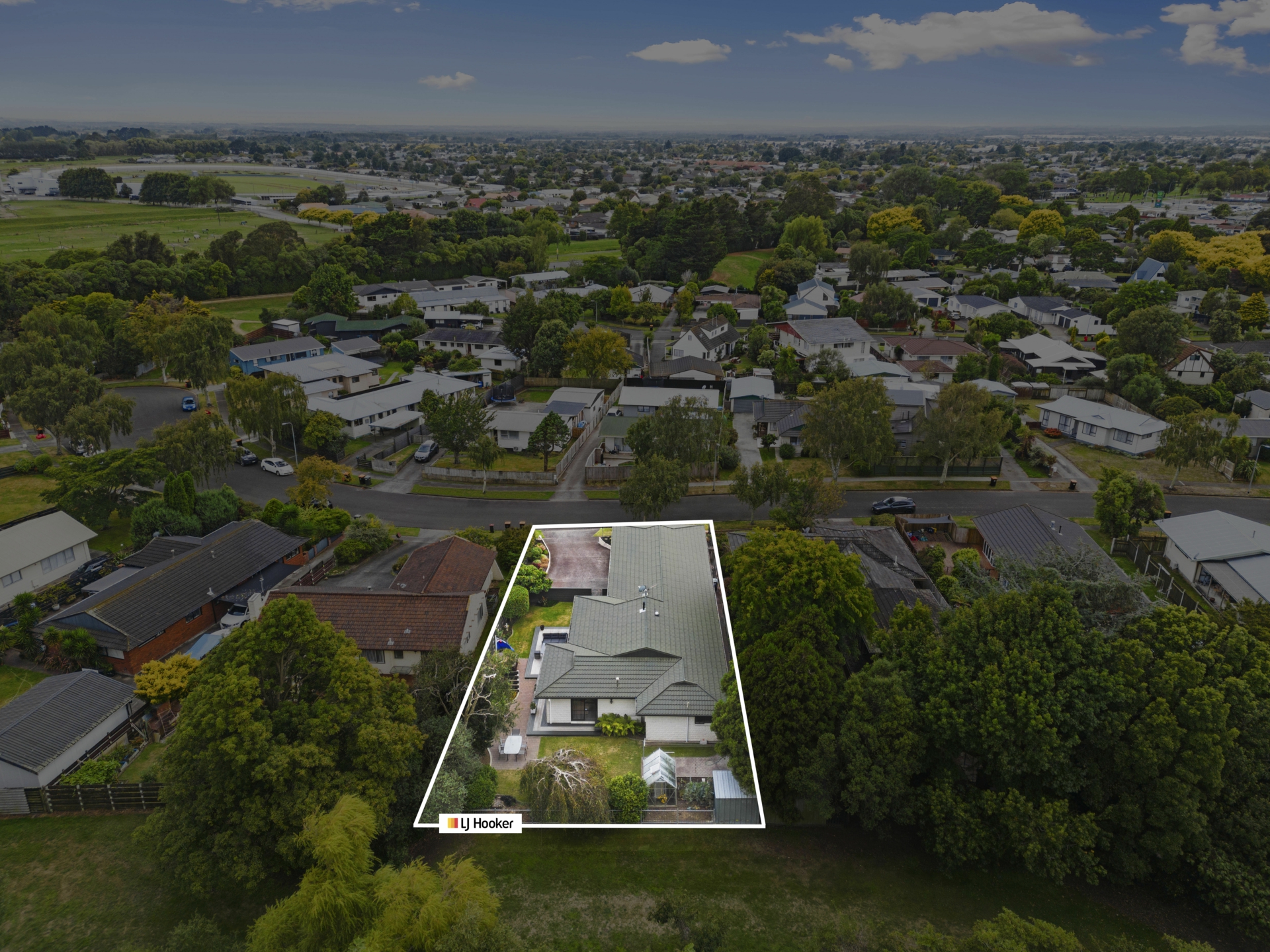 27 Humphries Place, AWAPUNI