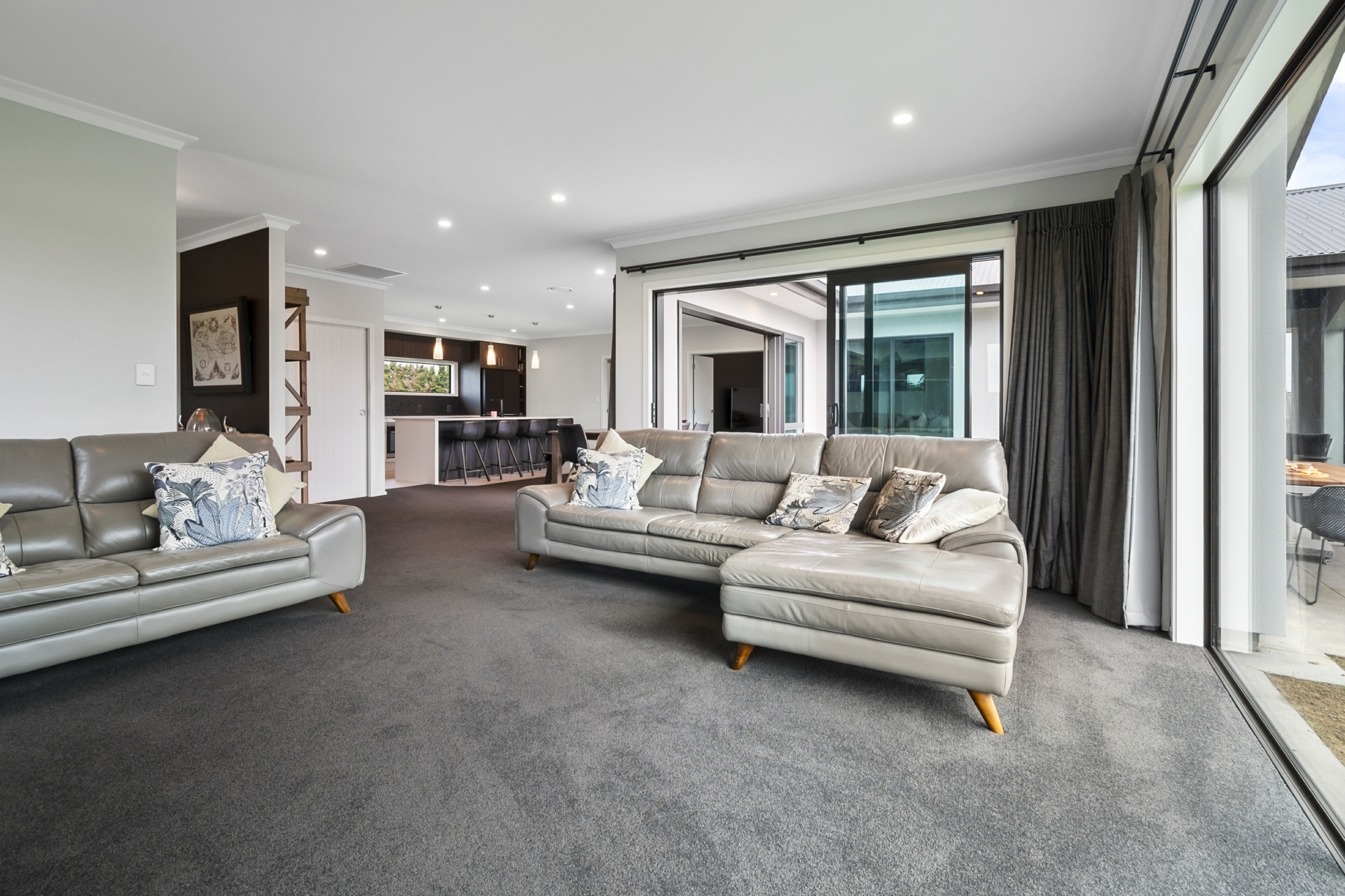 170 Shirriffs Road, AWAPUNI