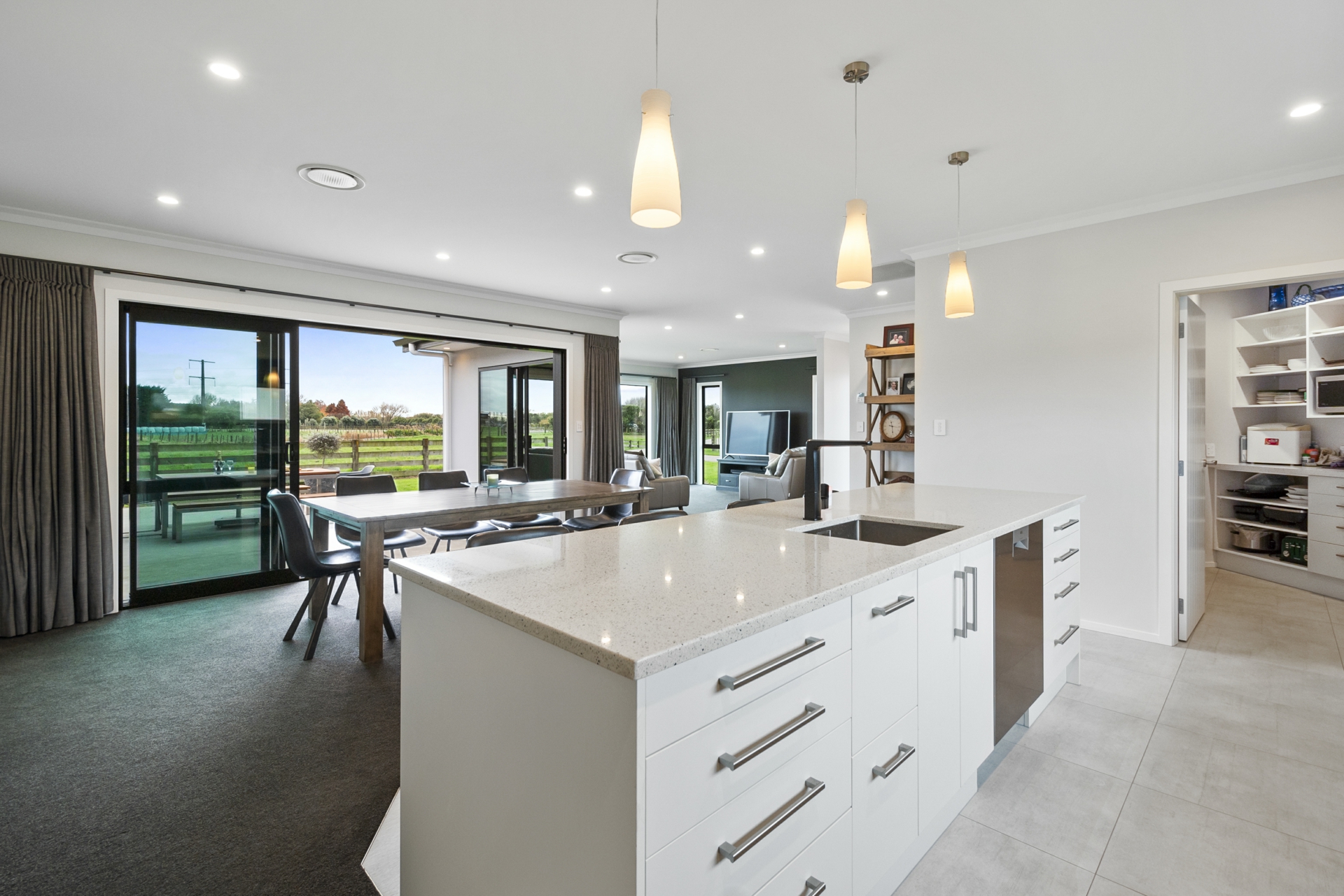 170 Shirriffs Road, AWAPUNI