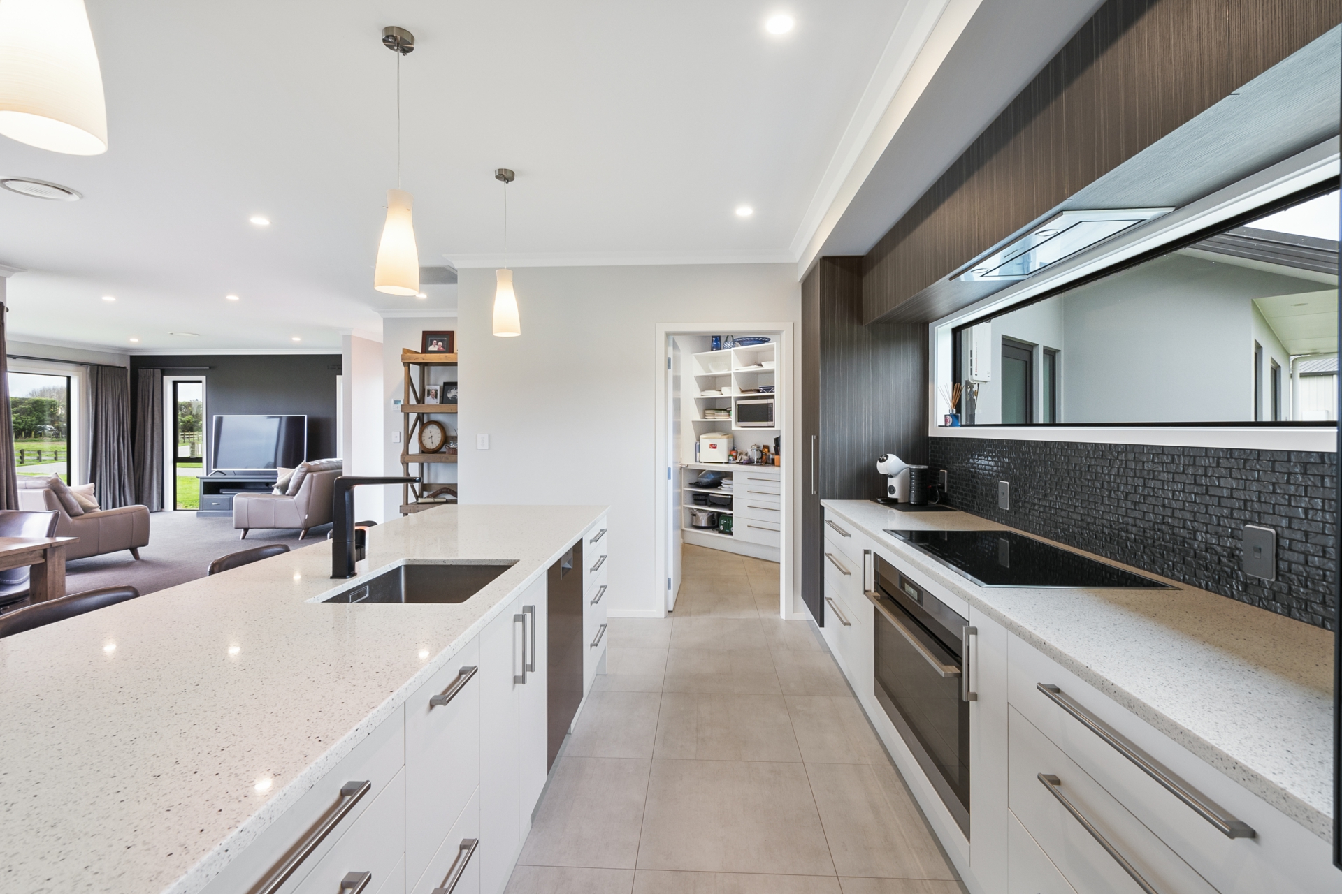 170 Shirriffs Road, AWAPUNI